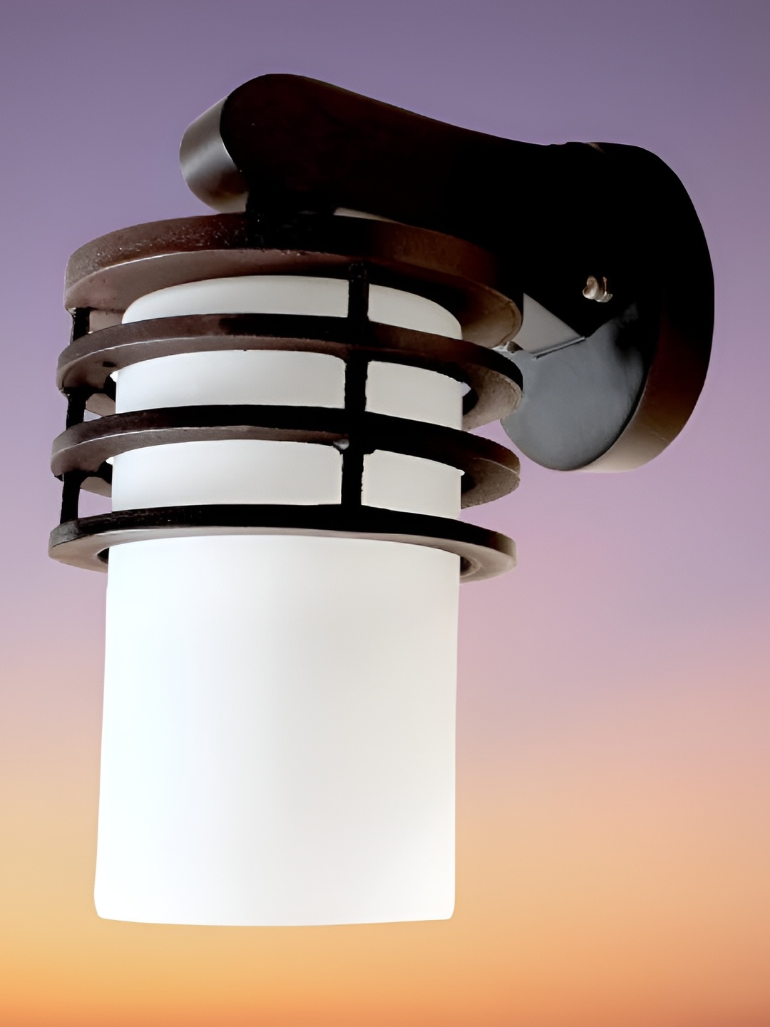 

KINIS Brown & White Textured Wooden Cylinder Shaped Wall Lamp With Bulb