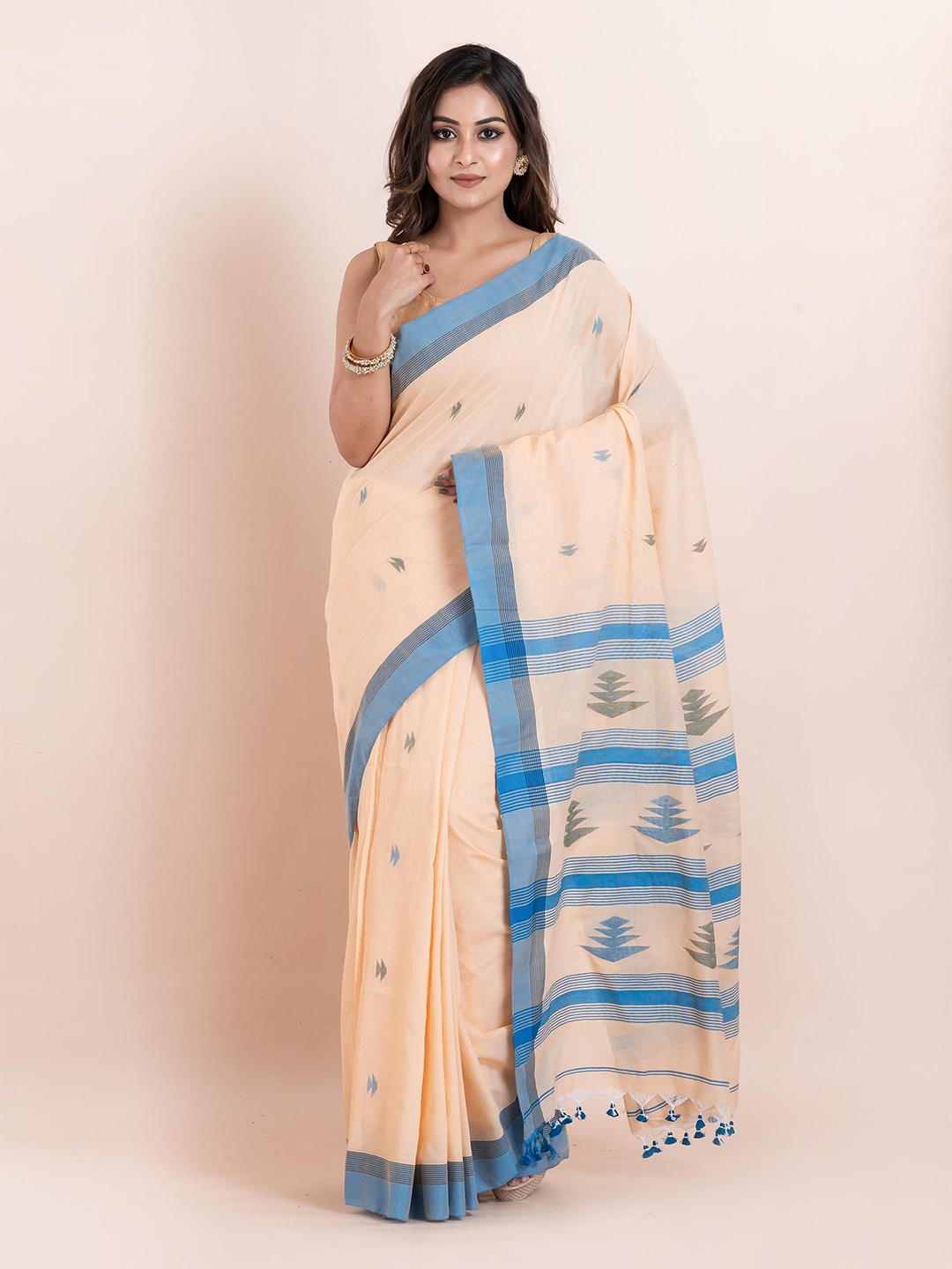 

PUKU Woven Design Ethnic Motifs Pure Cotton Saree, Beige