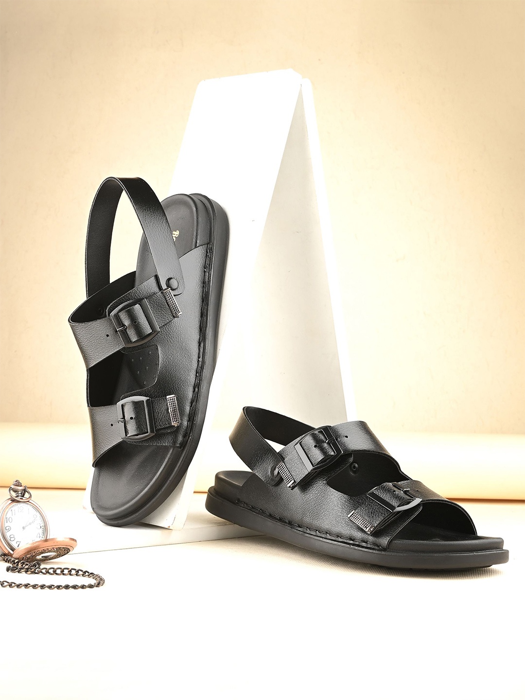 

The Roadster Lifestyle Co Men Comfort Sandals, Black