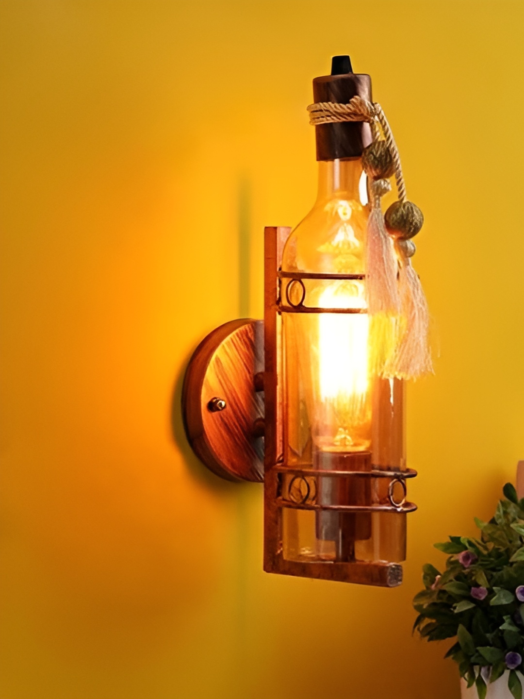 

KINIS Copper-Toned & White Textured Metal Abstract Shaped Wall Lamp With Bulb