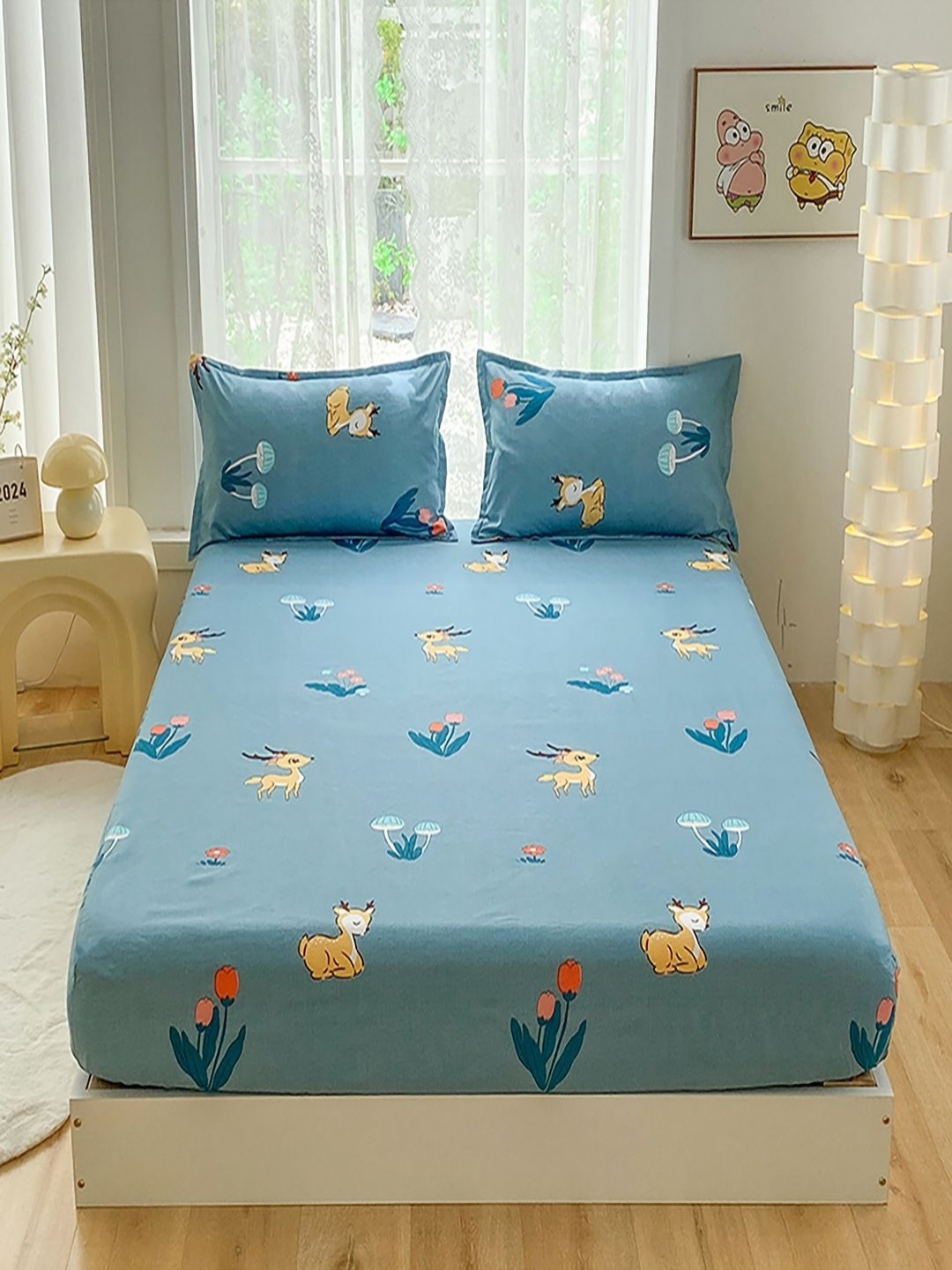 

JC HOME Blue & Red Printed 140 TC Fitted Queen Bedsheet Set- 1.5 m x 2.0 m