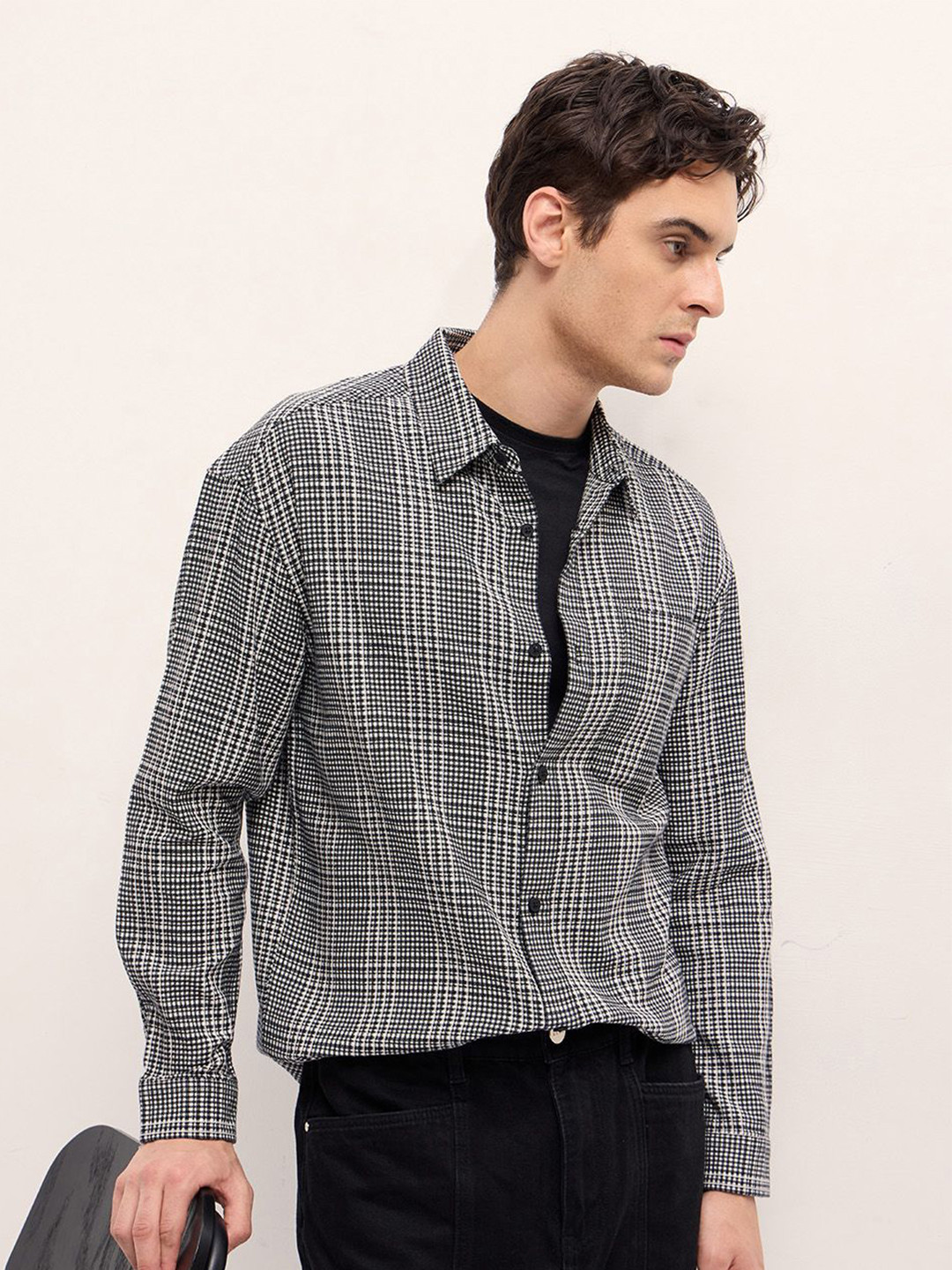 

THE BEAR HOUSE Men Relaxed Fit Spread Collar Checked Cotton Casual Shirt, Black
