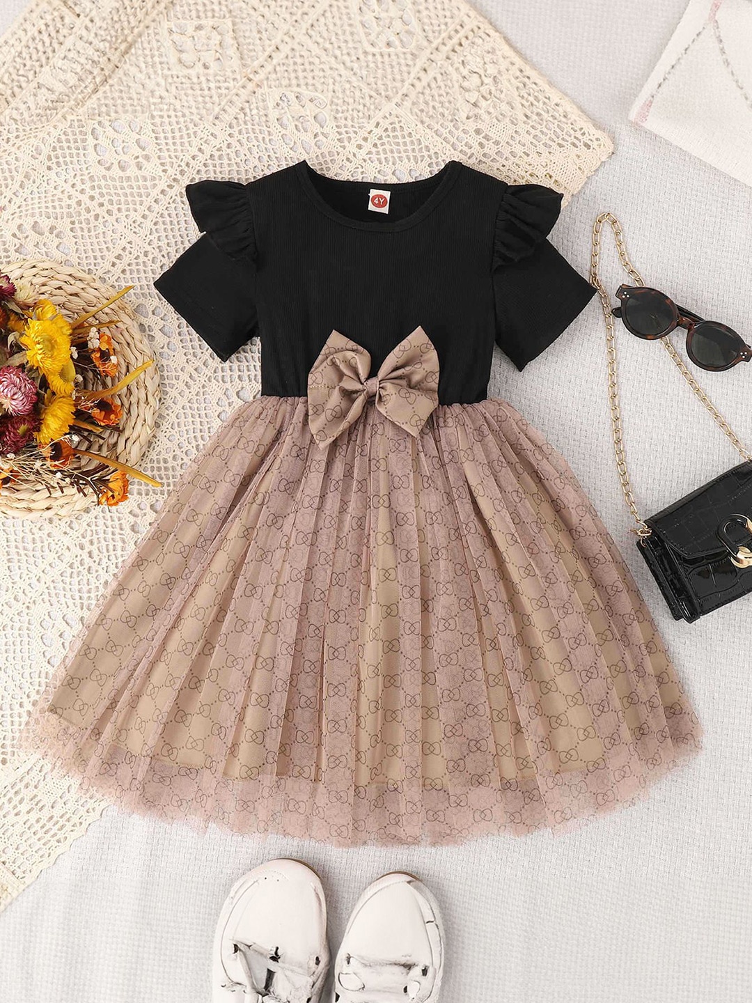 

LULU & SKY Girls Colourblocked Bow Tulle Fit & Flare Dress, Black