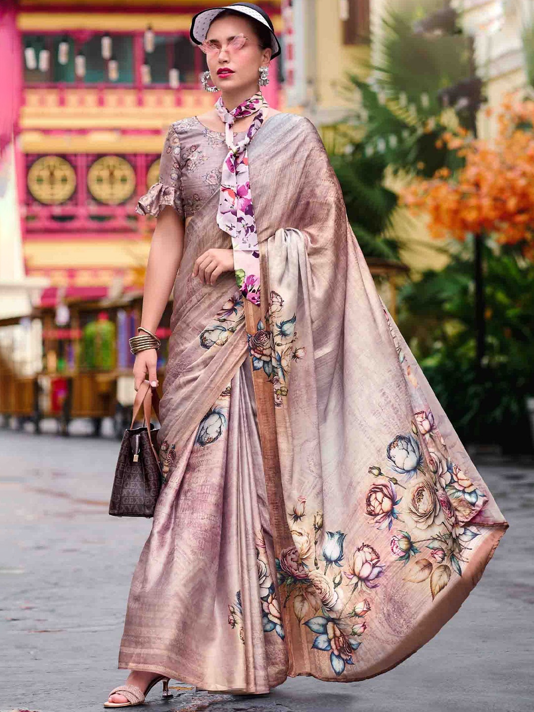 

Mitera Floral Printed Saree With Unstitched Blouse, Mauve