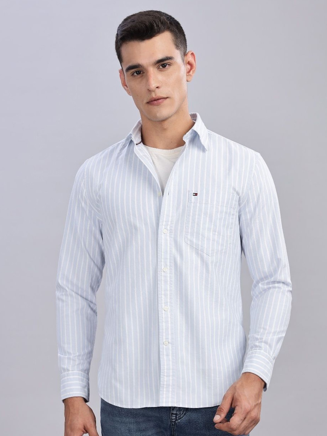 

Tommy Hilfiger Men Regular Fit Button-Down Collar Vertical Striped Cotton Casual Shirt, Blue