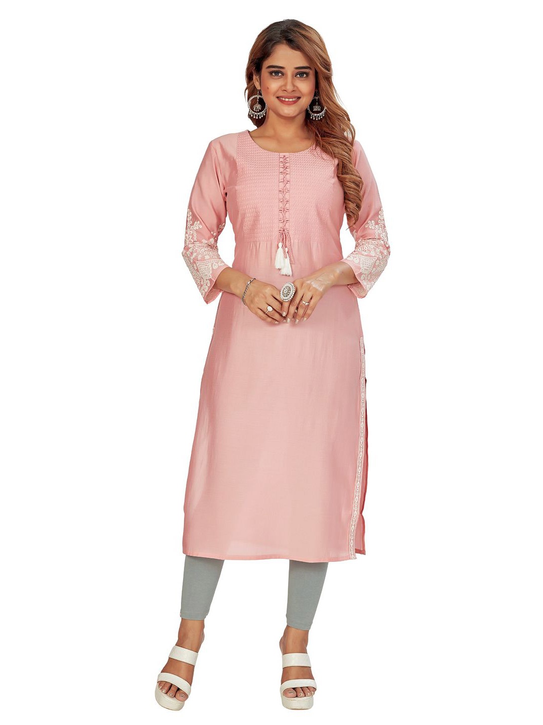 

Amchoor Ethnic Motifs Embroidered Straight Kurta, Peach