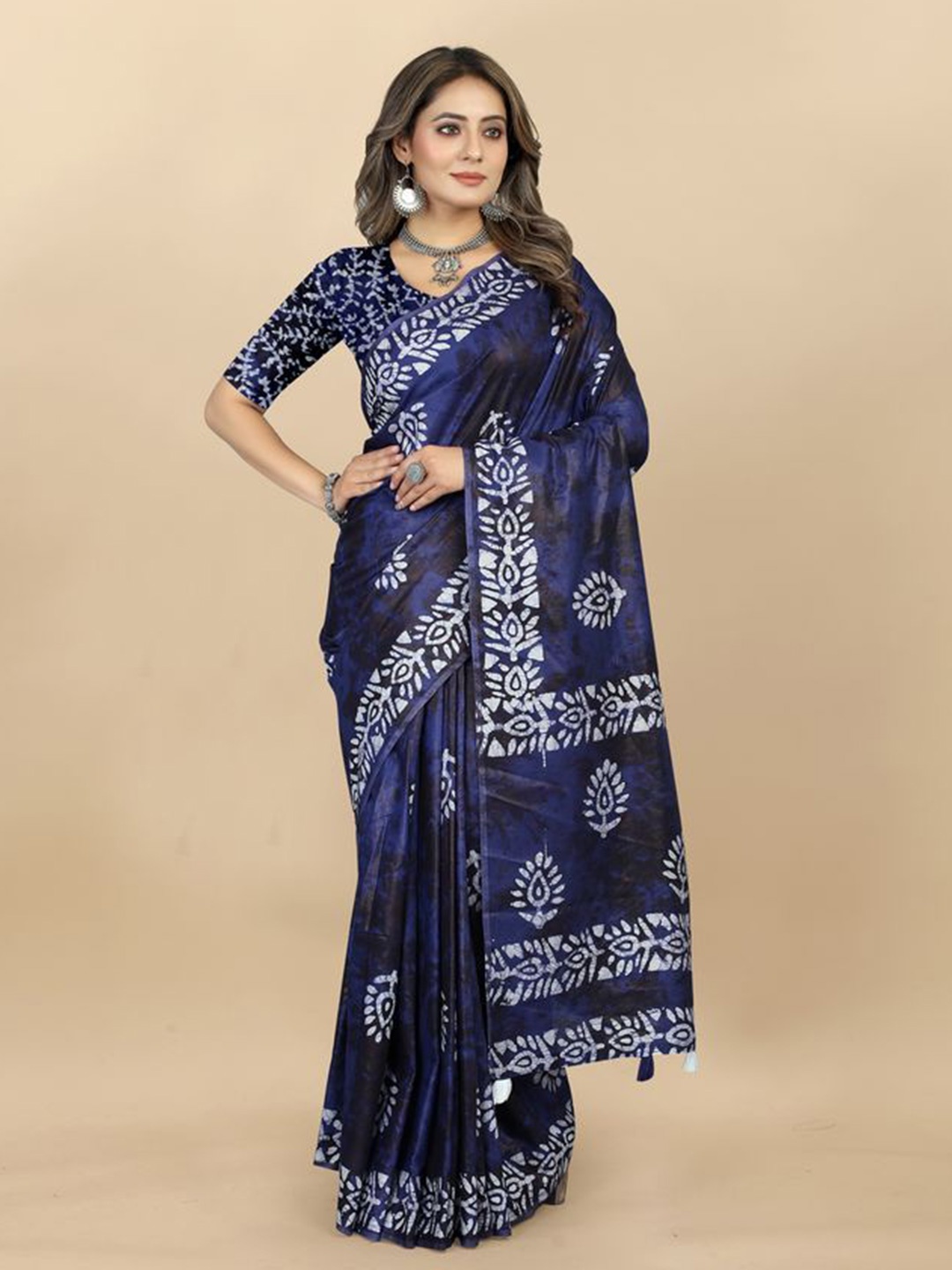 

Exclusiva Batik Printed Satin Saree, Navy blue