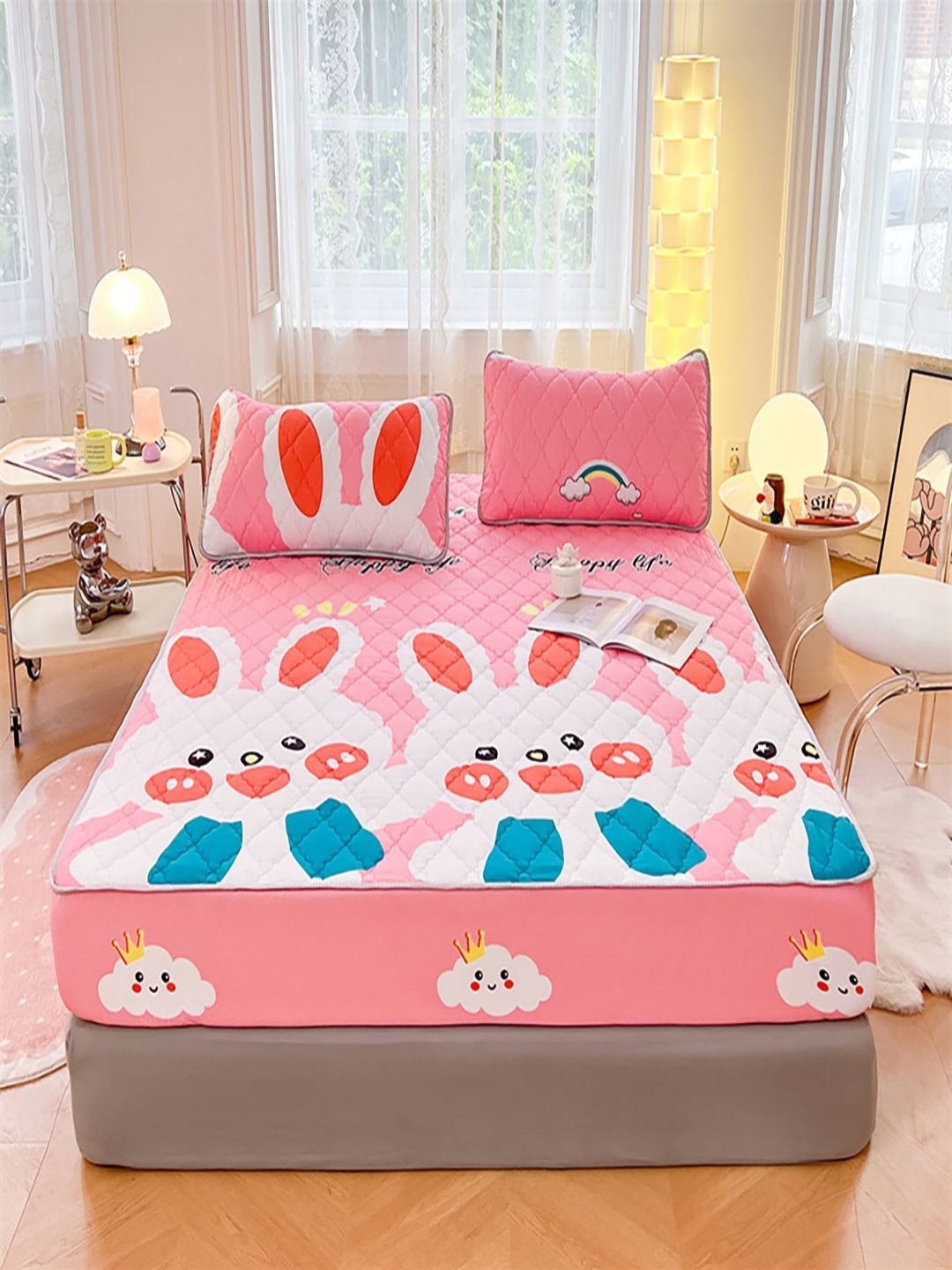 

JC HOME Pink & White Printed 220 TC Double Queen Bedsheet Set 1.60 m x 2.30 m