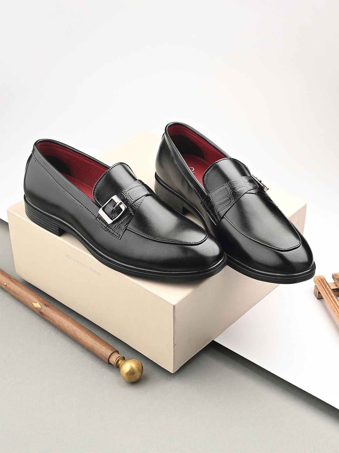 

House Of Pataudi Men Round Toe Slip-On Formal Loafers, Black