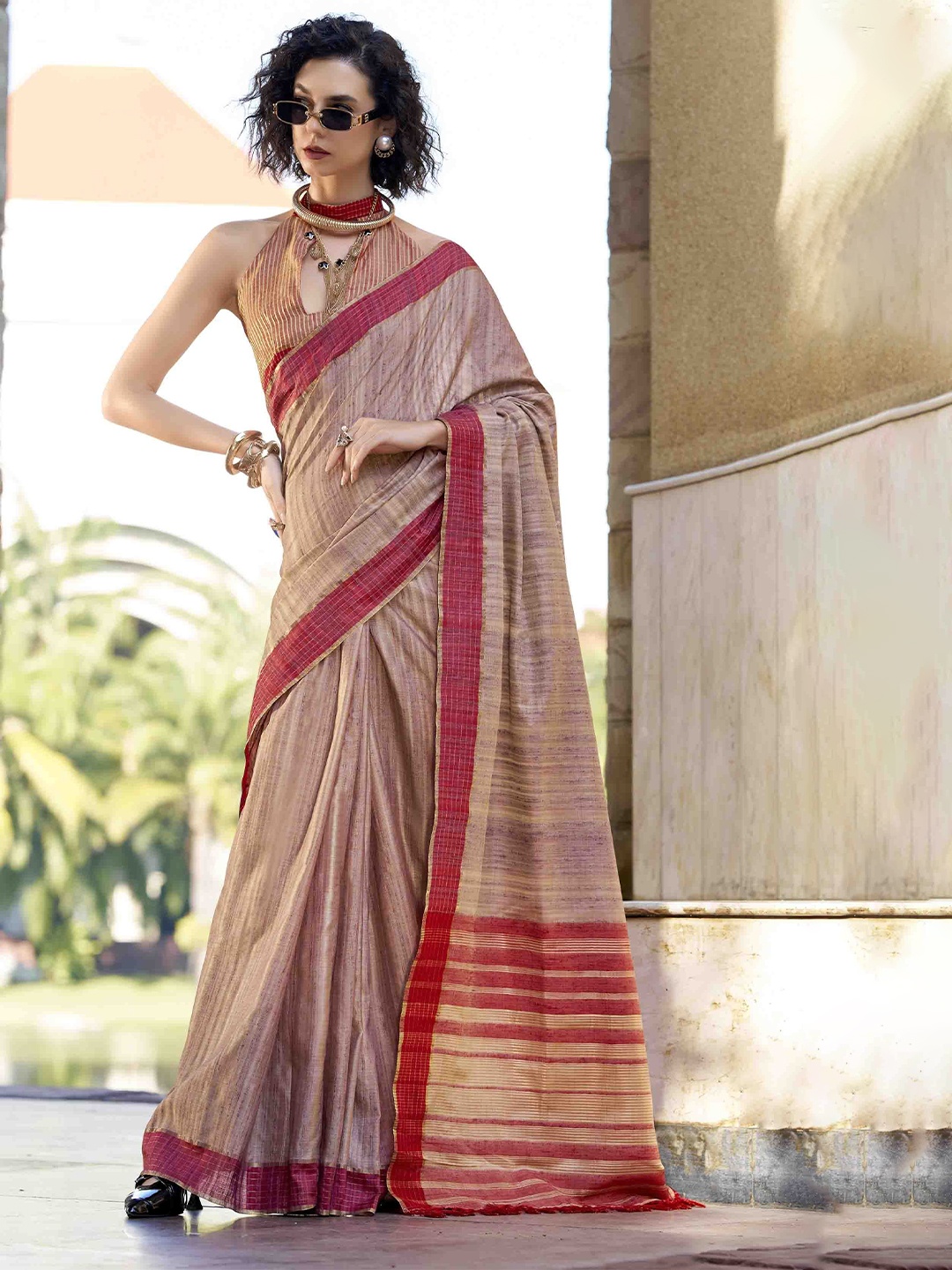 

Mitera Woven Design Handloom Saree, Mauve