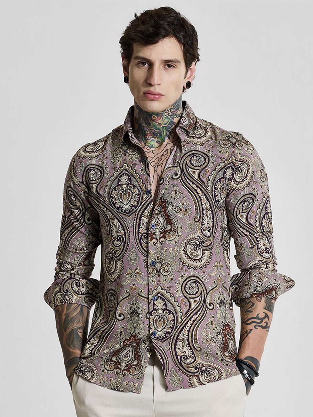 

Snitch Men India Slim Fit Spread Collar Ethnic Motifs Printed Casual Shirt, Purple