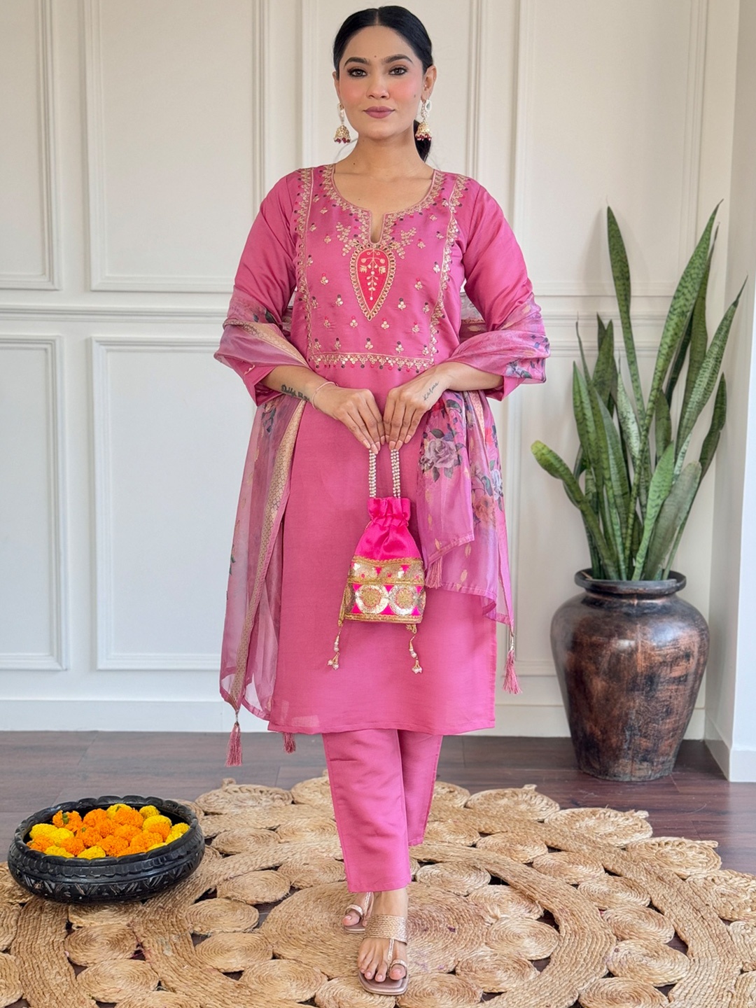 

ASCIIBLUES Floral Embroidered Sequinned Notch Neck Straight Kurta With Trousers & Dupatta, Pink