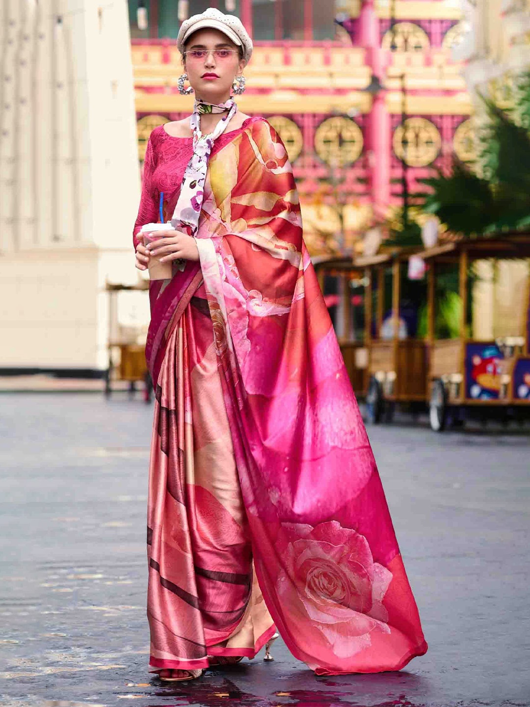 

KIMISHA Floral Printed Satin Saree, Pink