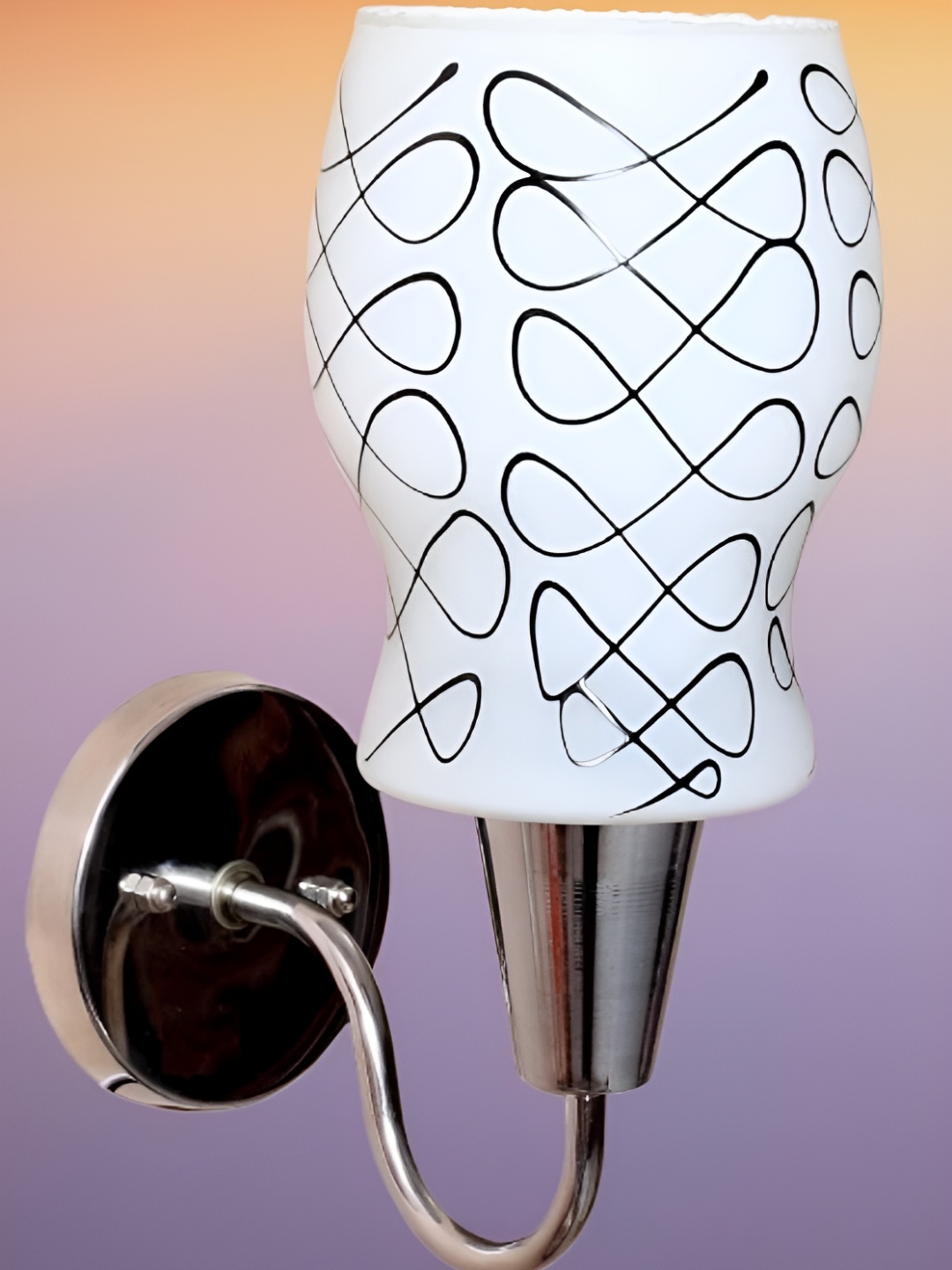 

KINIS Silver Toned & White Abstract Printed Quirky Cylinder Shaped Wall Lamp
