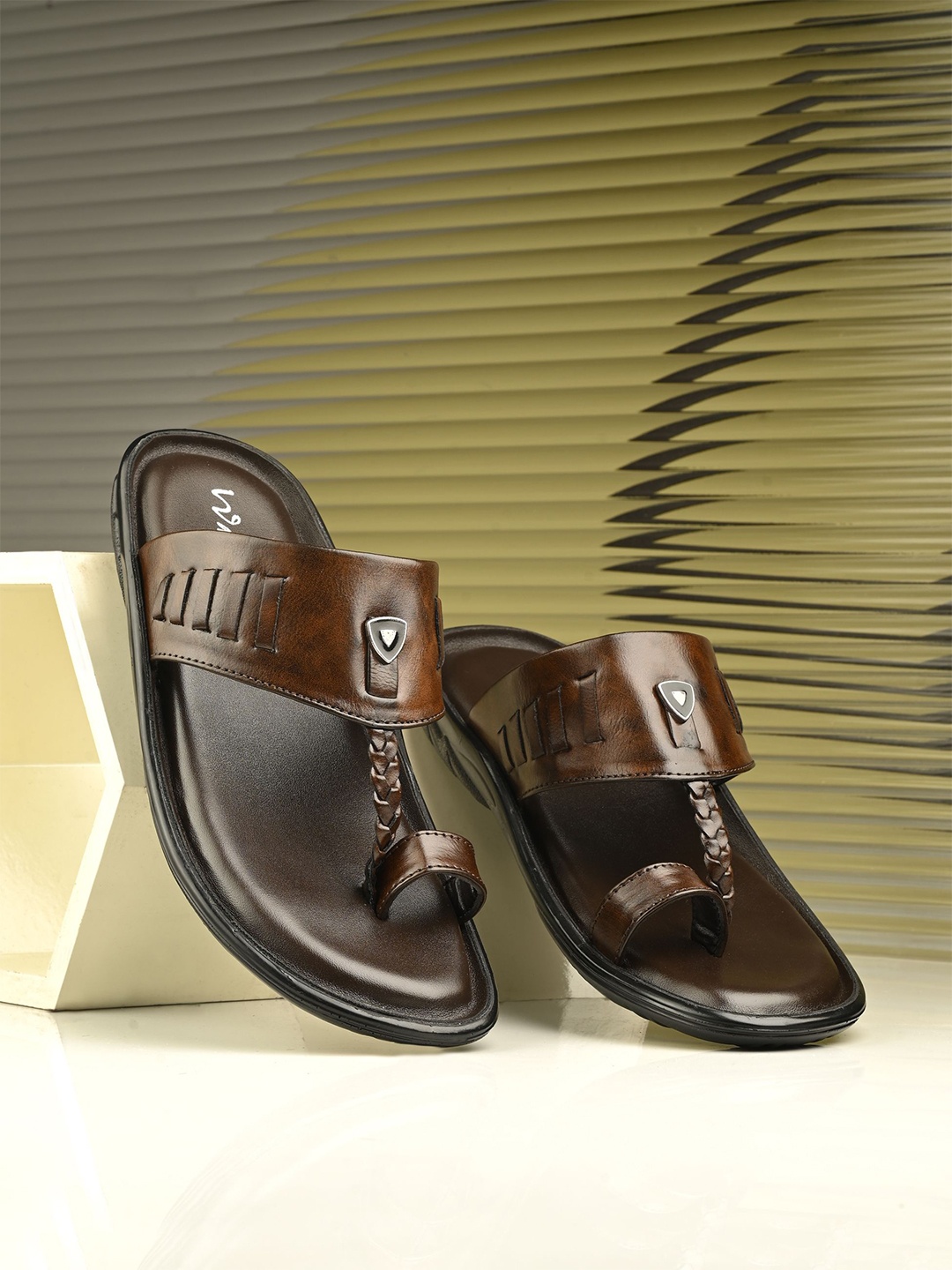 

WAINERS Men Leather Comfort Sandals, Brown