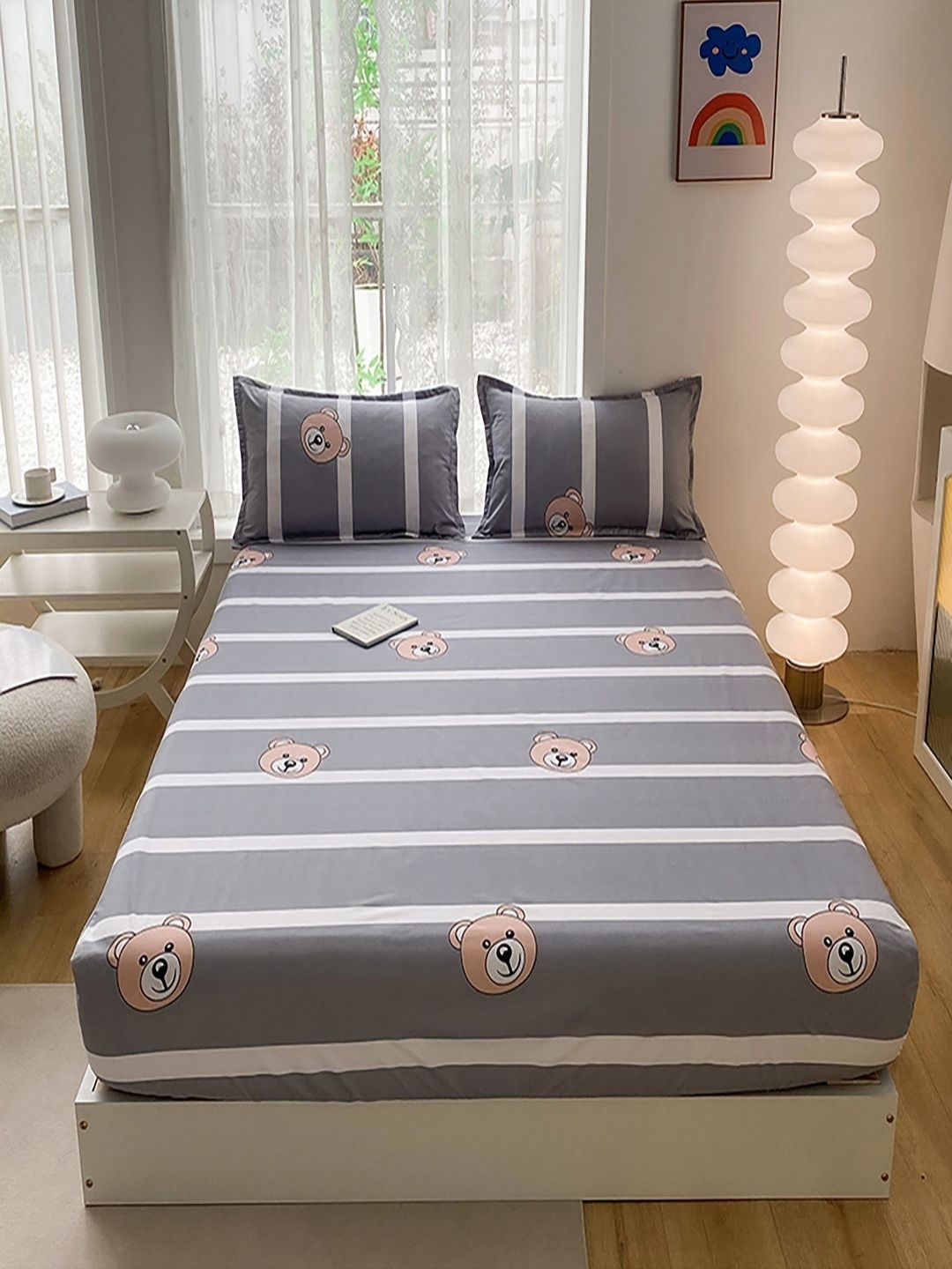 

JC HOME Grey & White Graphic Printed 140 TC Fitted Queen Bedsheet Set 1.5 m x 2.0 m