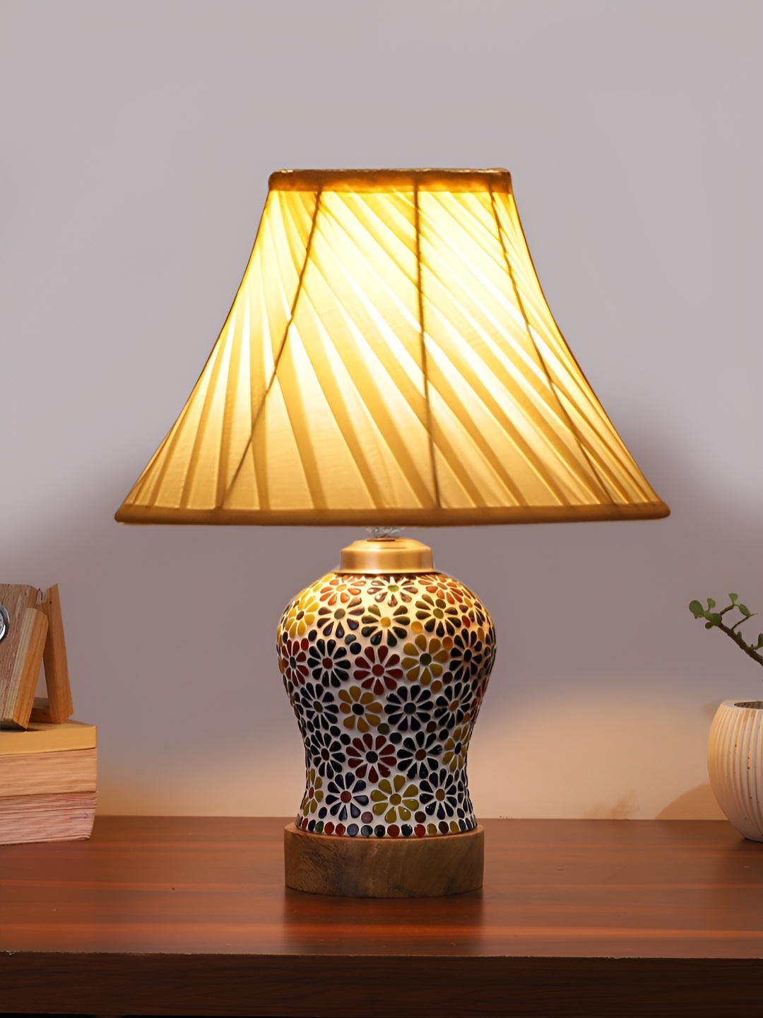 

Devansh Off White Textured Wood Frusturical Shaped Table Lamp