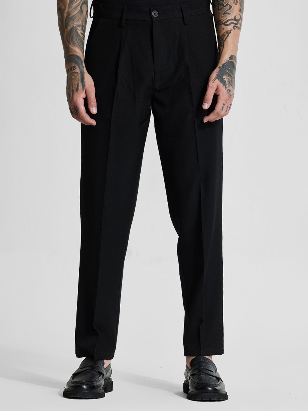 

Snitch Men Tailored Black Mid-Rise Slim Fit Trousers