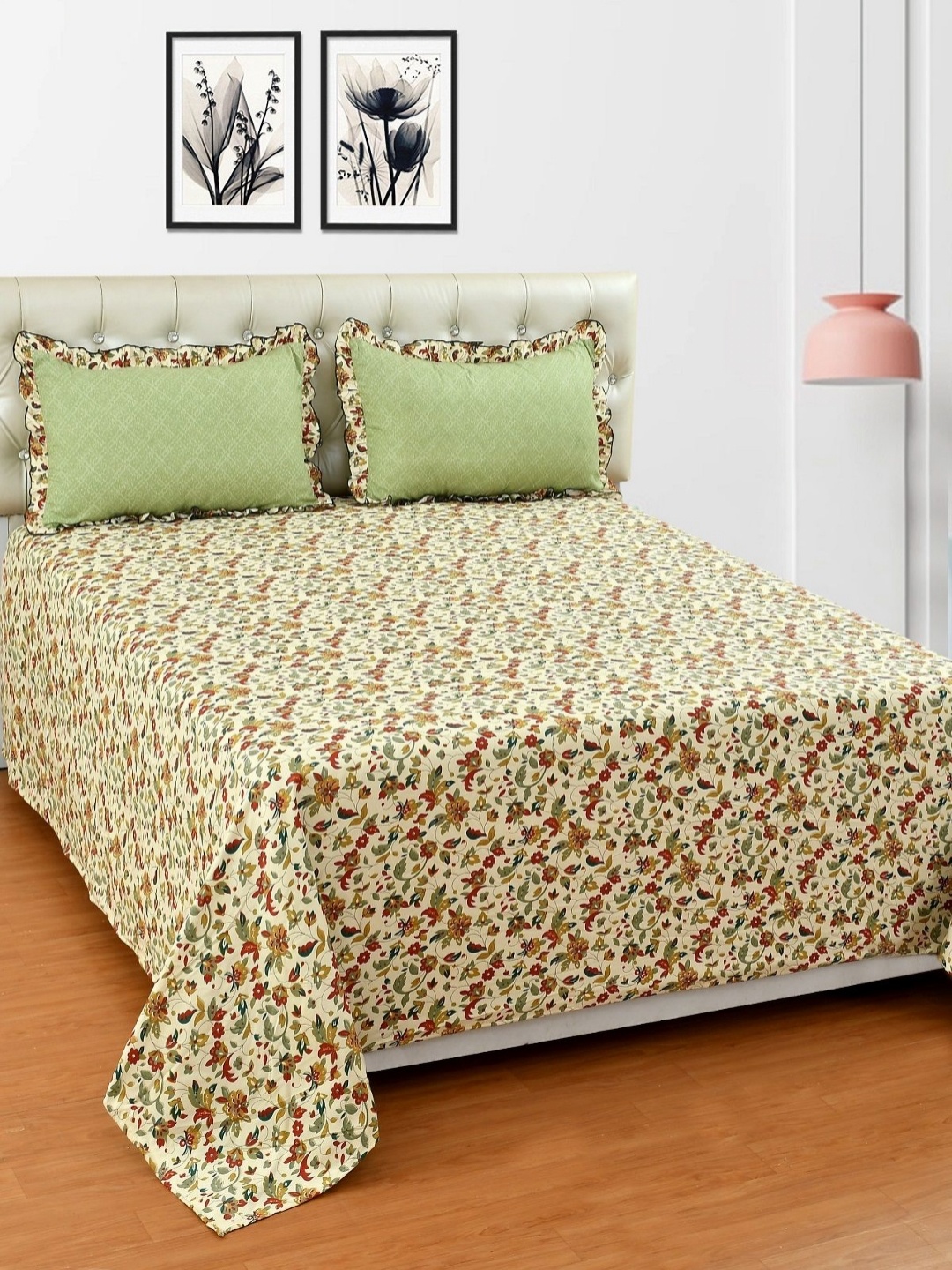 

BREVARD Cream & Green Floral Printed 210 TC Cotton King Bedsheet Set 2.74 m x 2.74 m