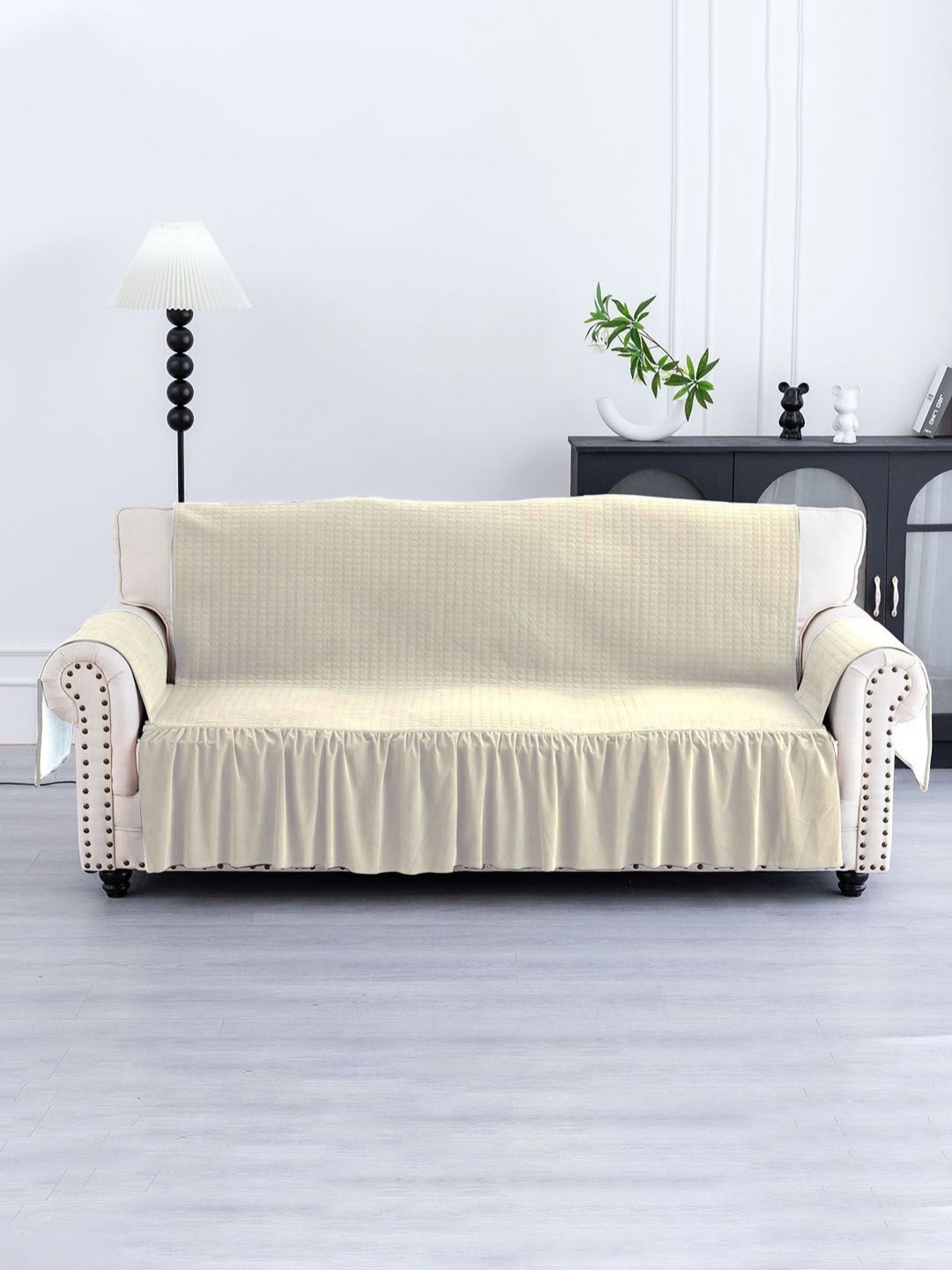 

Myntra Elegant Homes Cream-Coloured Solid Velvet 3 Seater Sofa Cover With Arms