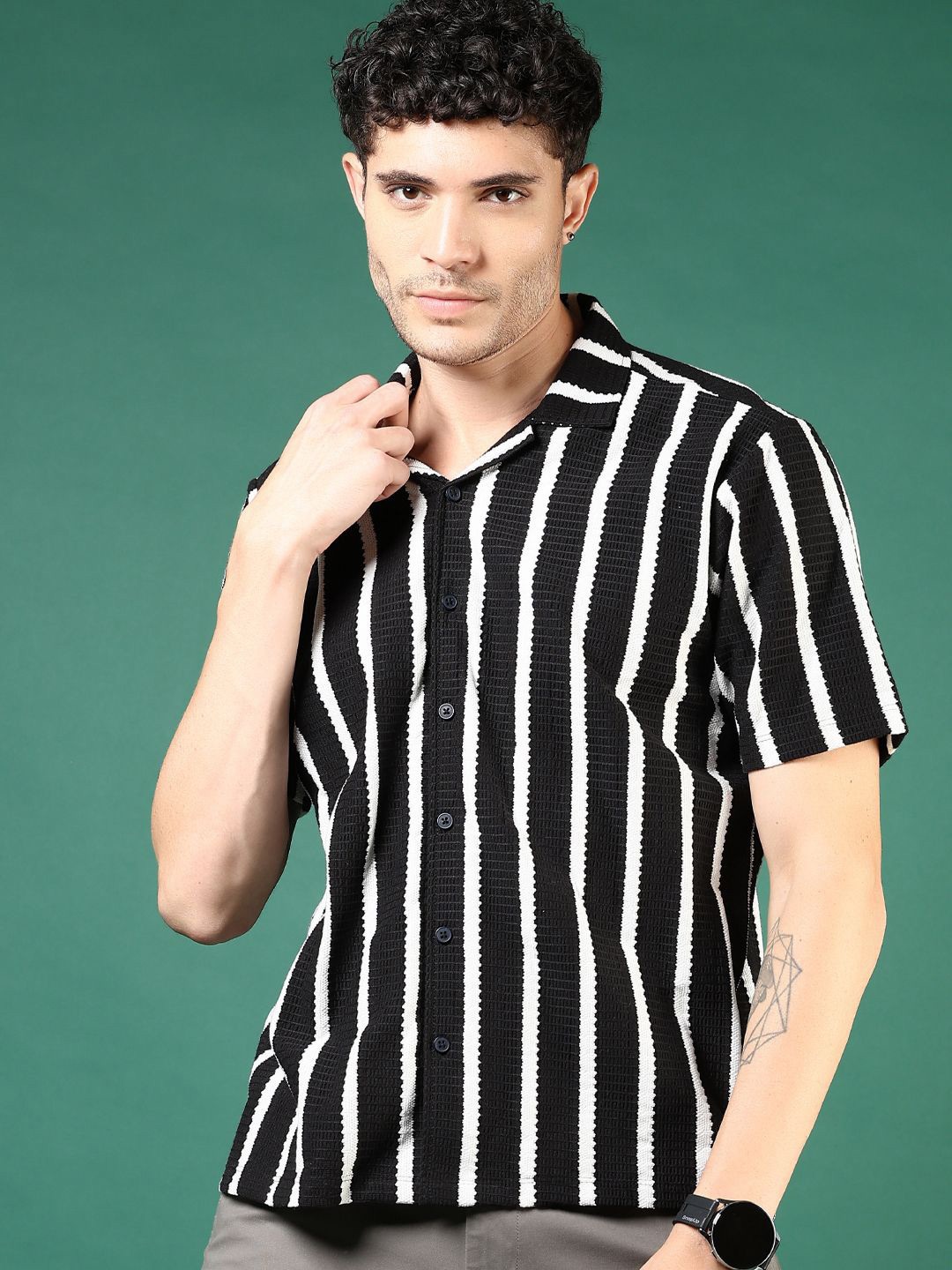 

V-Mart Men Slim Fit Cuban Collar Vertical Striped Cotton Casual Shirt, Black