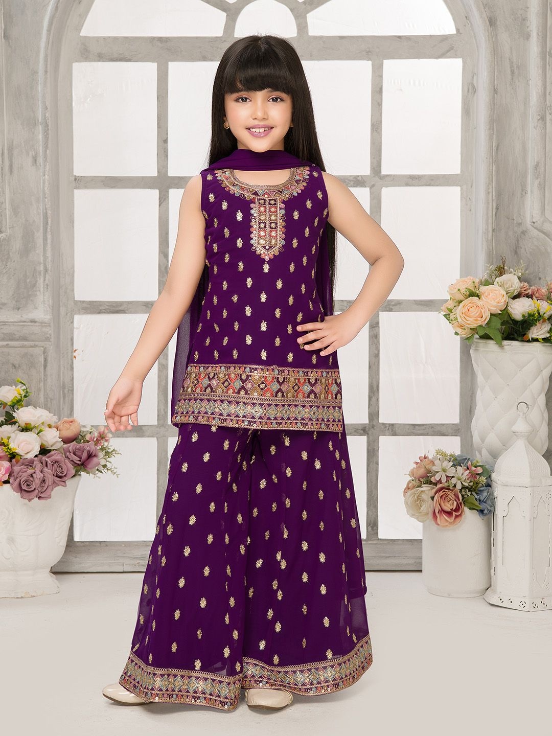 

Tiny Kingdom Girls Floral Embroidered Sleeveless Straight Kurta With Palazzos And Dupatta, Purple