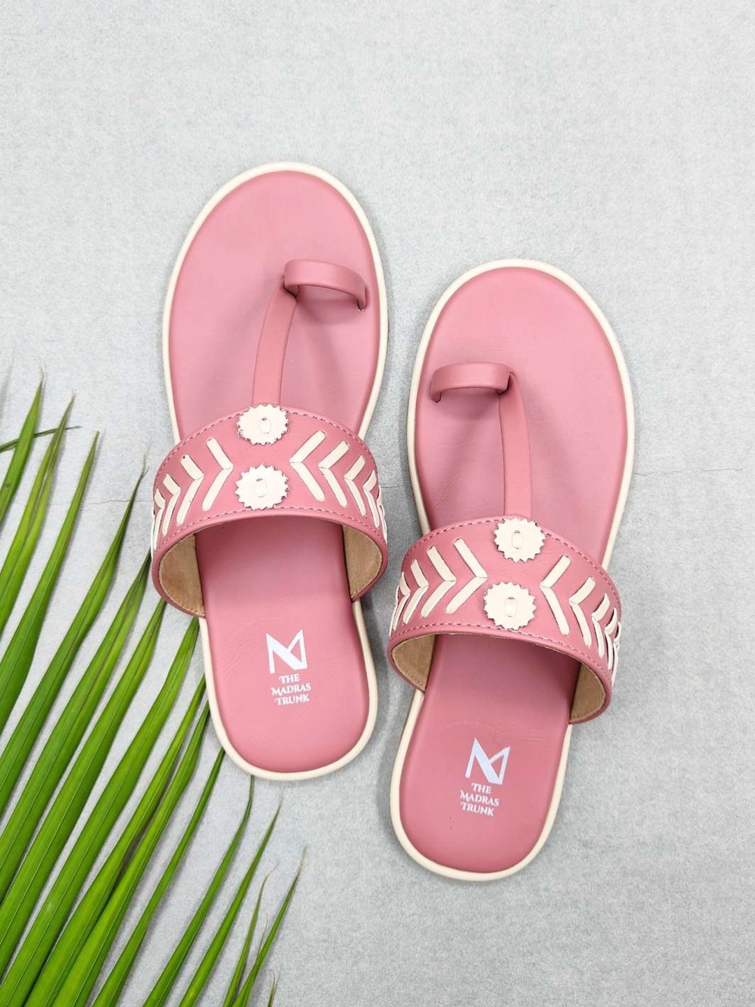 

THE MADRAS TRUNK Women Printed Kolhapuri Mules Flats, Pink