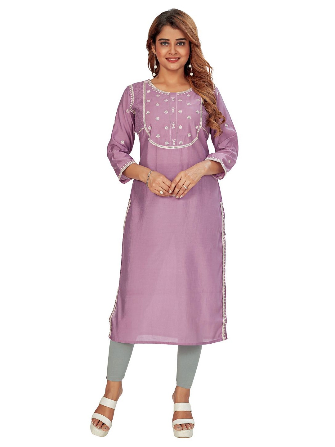 

Amchoor Floral Yoke Design Round Neck Thread Work Straight Kurta, Purple