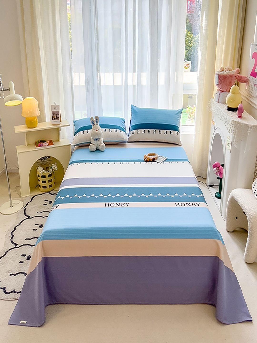 

JC HOME Blue & White Geometric Printed 140 TC Single Bedsheet Set-2.30 m x 1.60 m