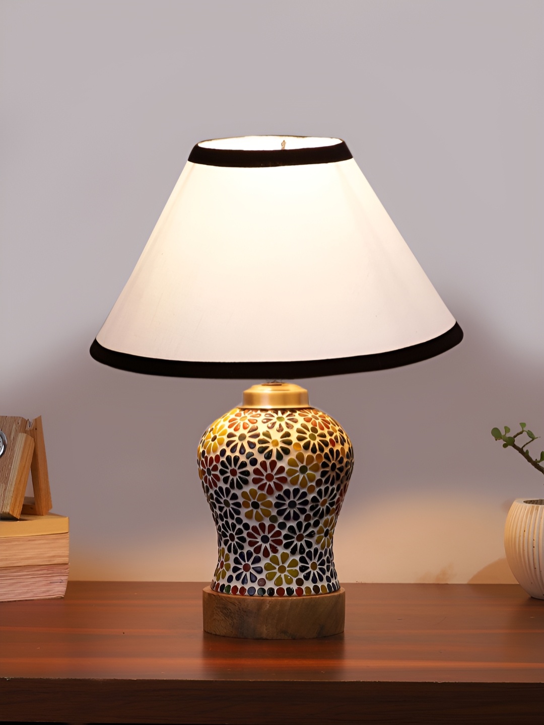 

Devansh White Wood Traditional Frusturical Shaped Table Lamp