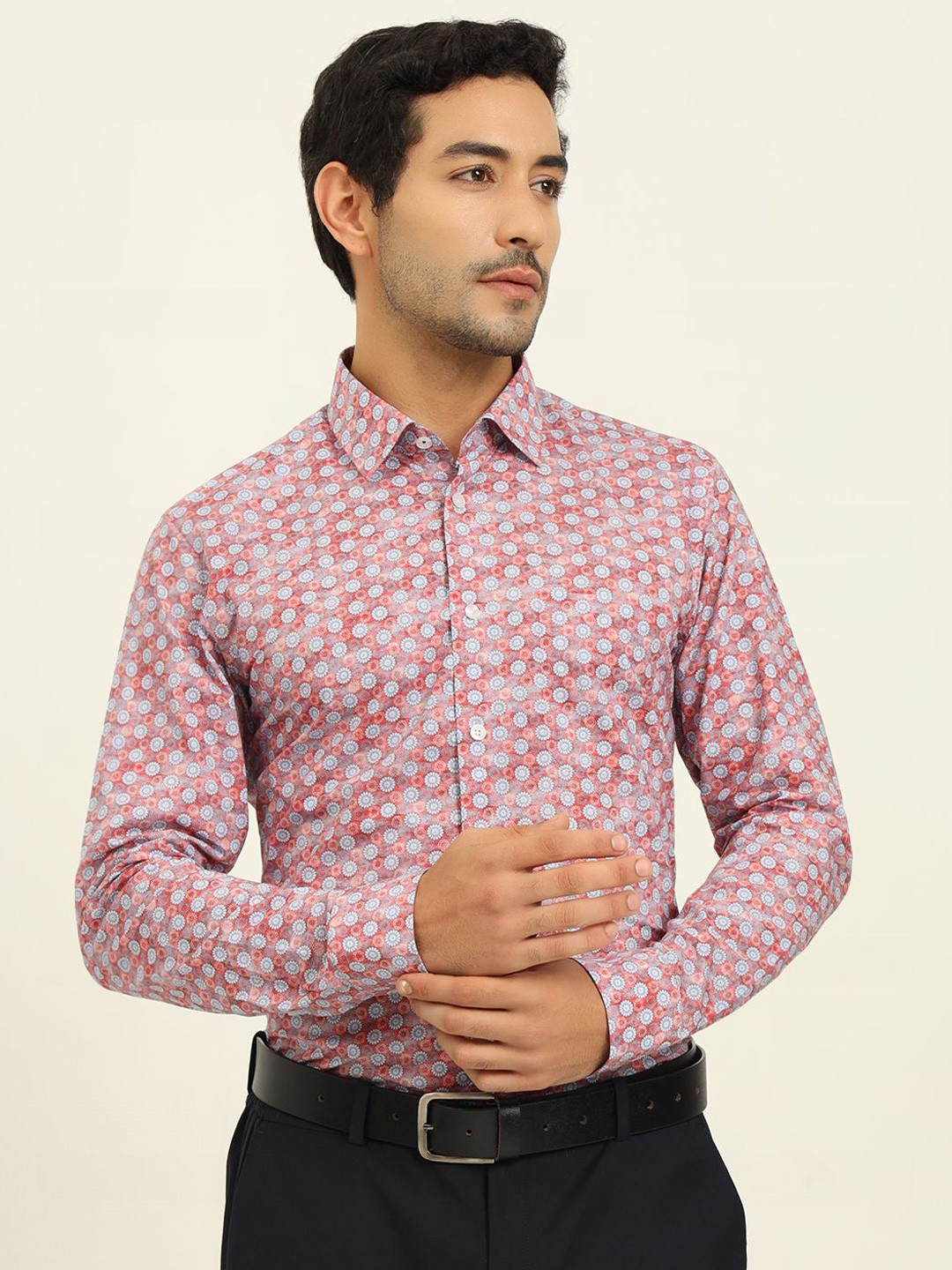 

JADE BLUE Men Slim Fit Spread Collar Floral Printed Cotton Formal Shirt, Coral