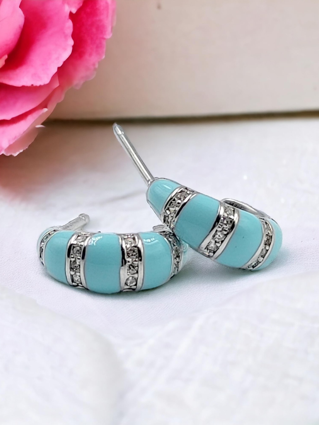 

AMONROO Contemporary Studs Earrings, Turquoise blue