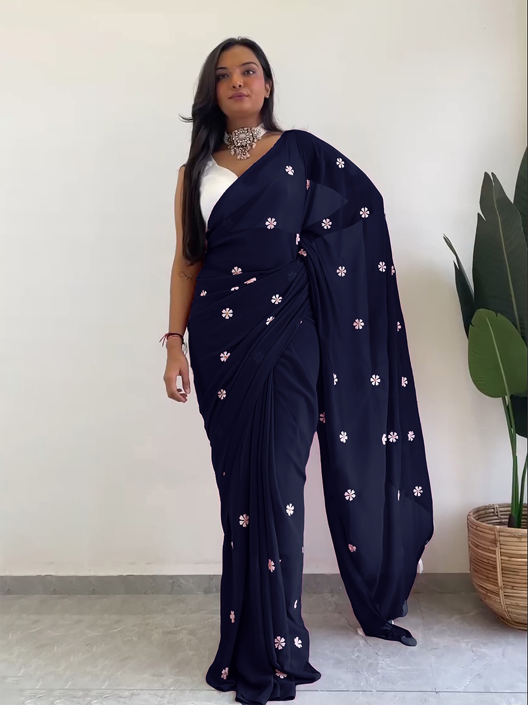 

Anouk Floral Printed Saree, Navy blue