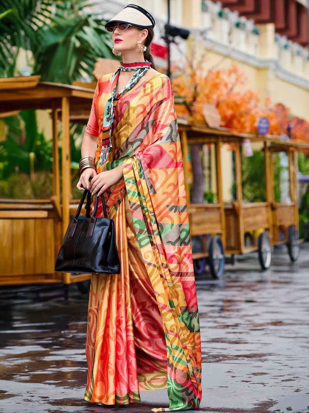 

Blissta Floral Printed Saree, Orange