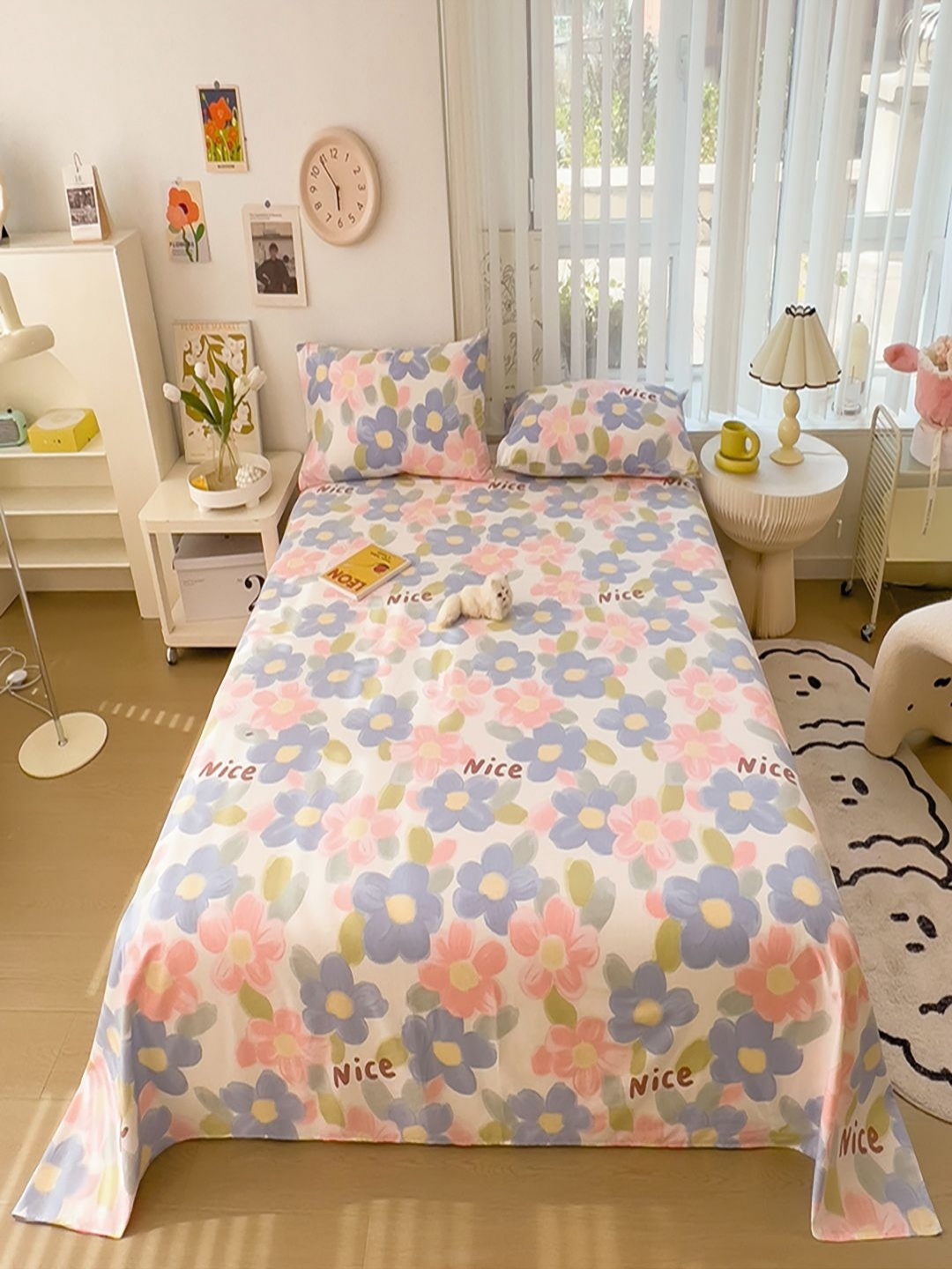 

JC HOME White & Green Floral Printed Cotton 220 TC King Bedsheet Set
