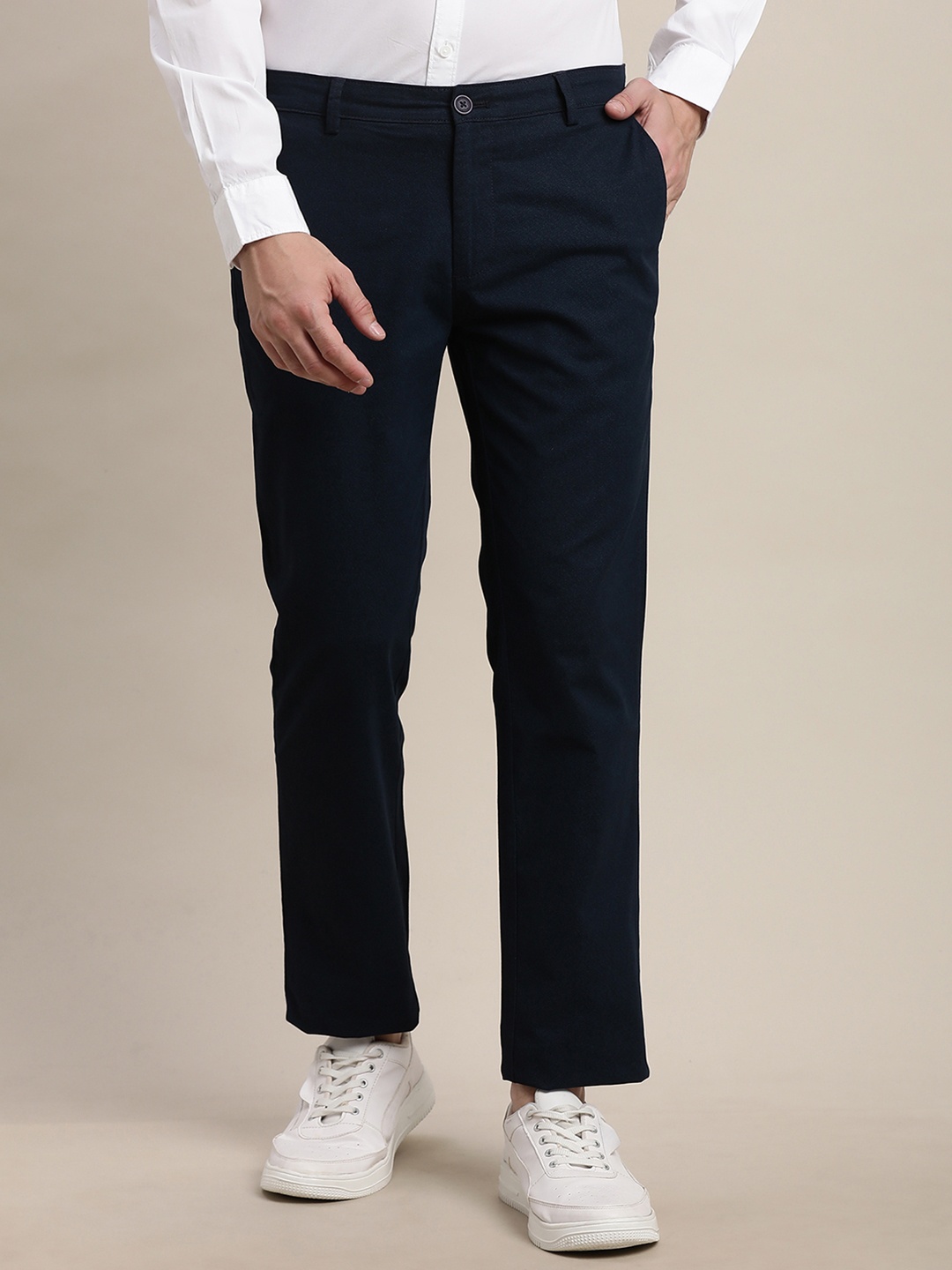 

Turtle Men Printed Relaxed Tapered Fit Chinos Trousers, Blue