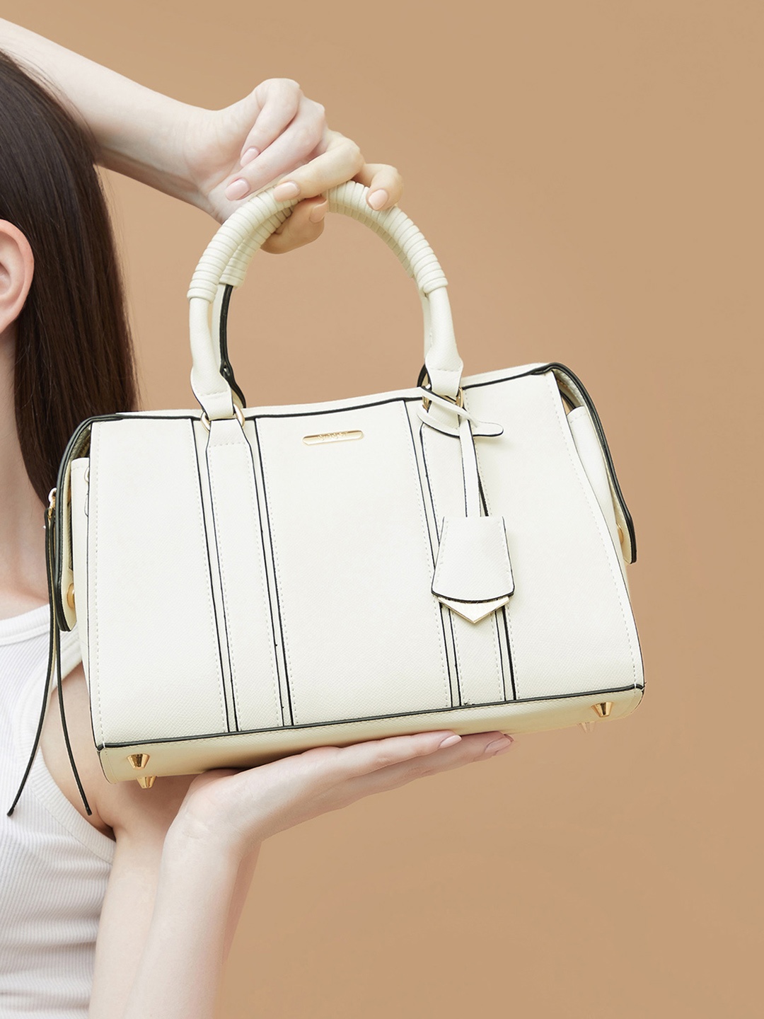 

Ginger by Lifestyle PU Structured Handheld Bag with Tasselled, Off white