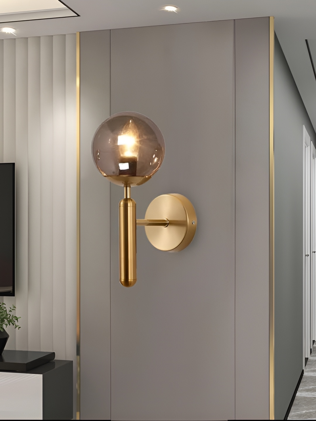 

KINIS Gold-Toned Spherical Shaped Metal Wall Lamp