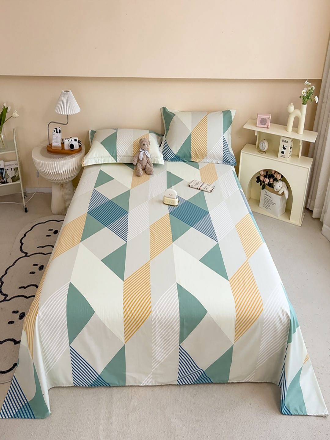 

JC HOME White & Green Printed 220 TC Pure Cotton King Bedsheet Set 2.50 m x 2.30 m