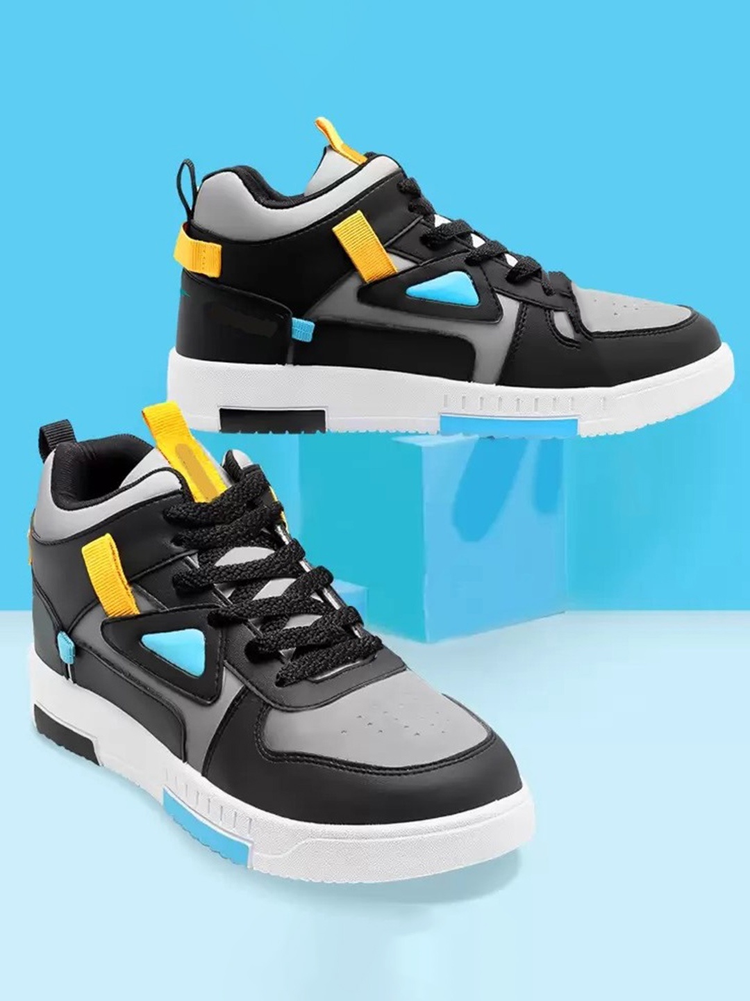 

FABBMATE Men Colourblocked Sneakers, Black