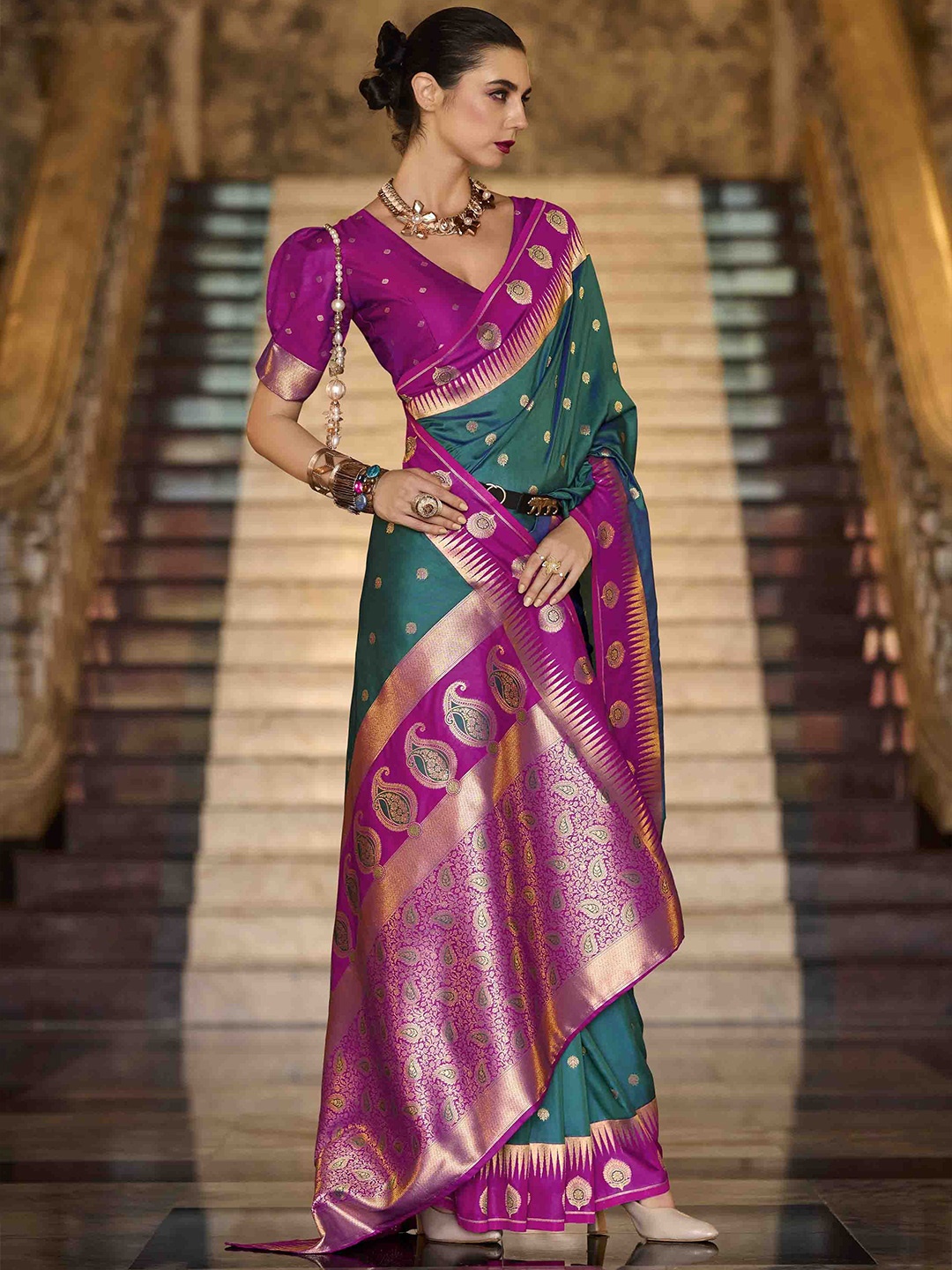 

DIVASTRI Woven Design Zari Saree, Teal