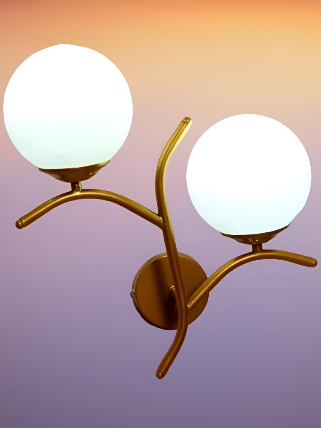 

KINIS Gold-Toned & White Metal Abstract Shaped Wall Lamp