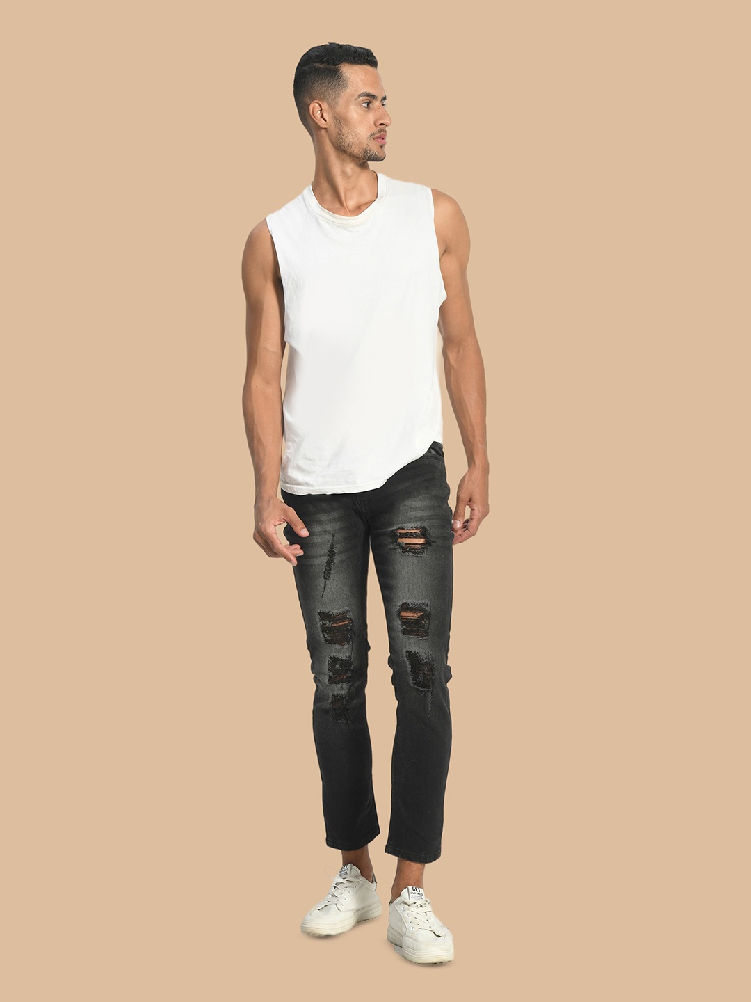 

COMFITS Men Cotton Classic Mildly Distressed Light Fade Stretchable Jeans, Grey