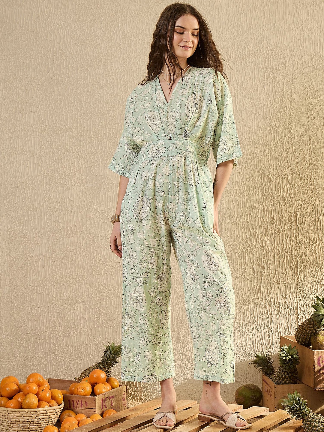 

SANSKRUTIHOMES Green Floral Printed V-Neck Jump Suit For Women