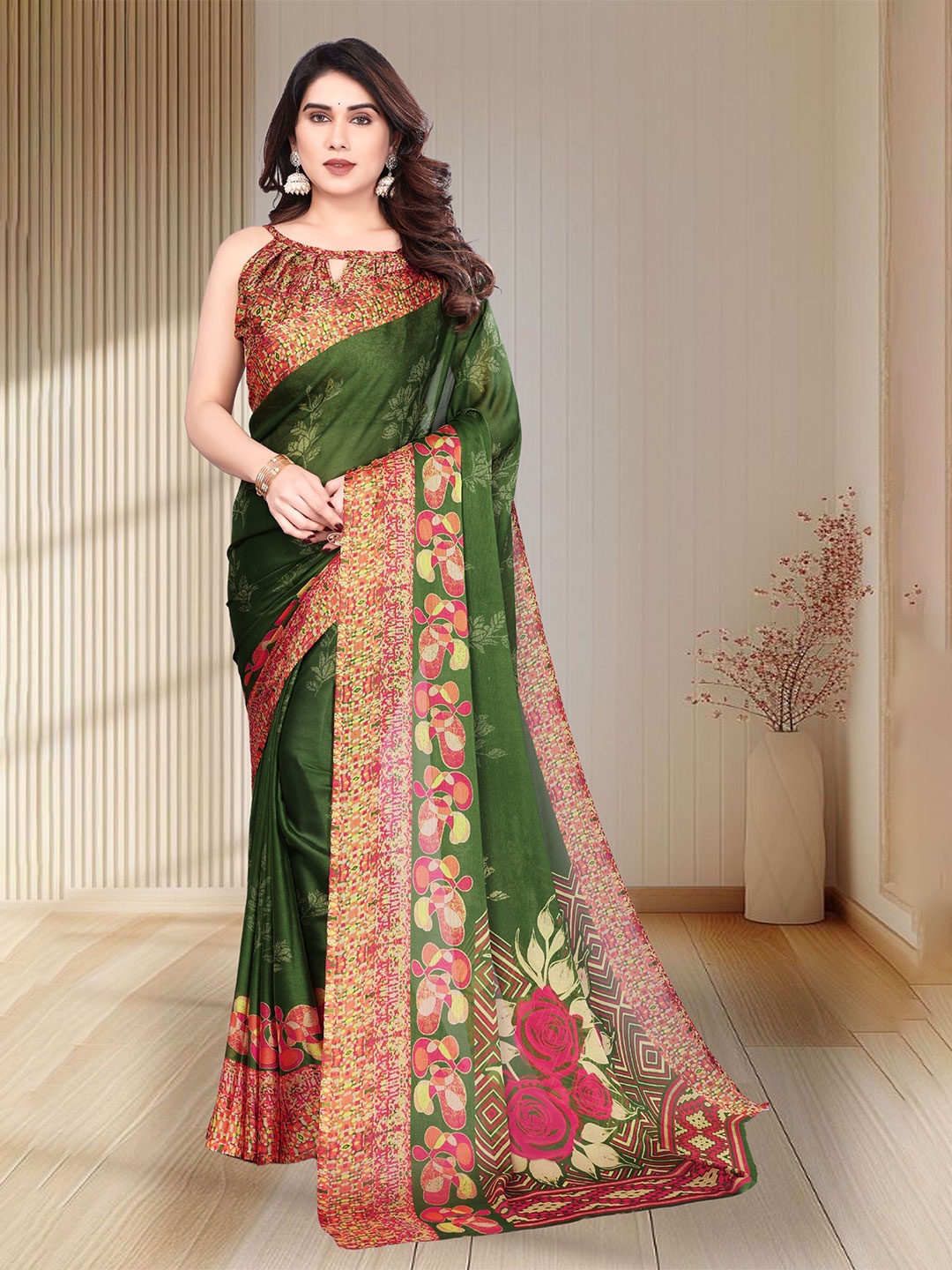

SUPERLAXMI Floral Printed Pure Chiffon Saree, Green