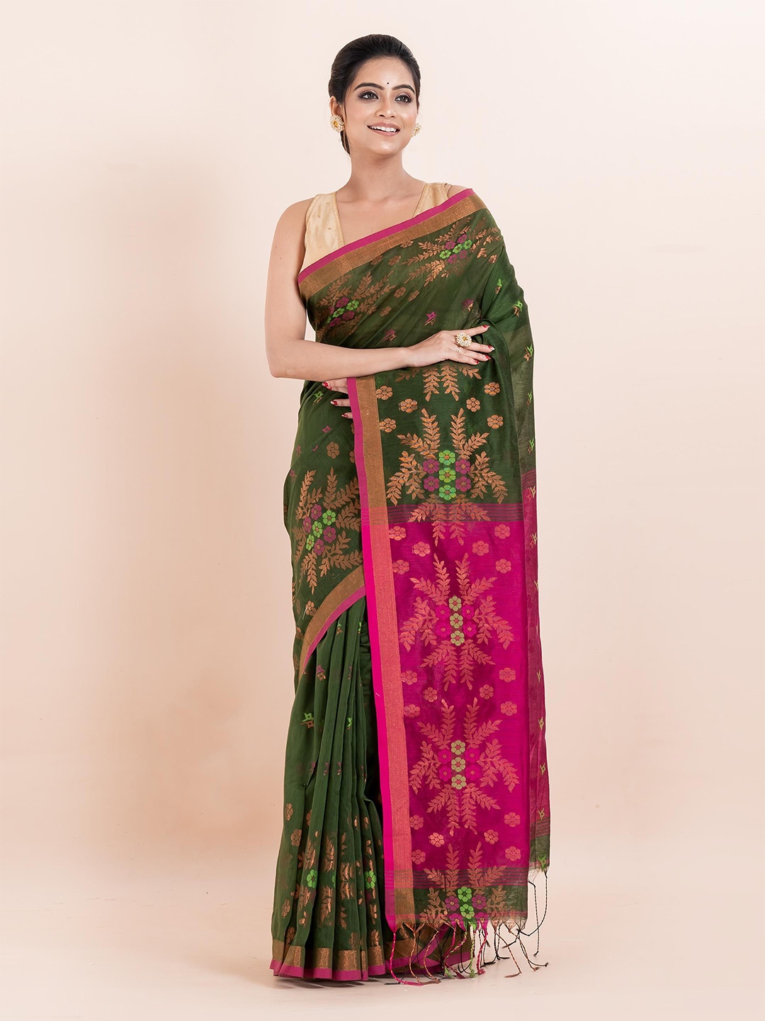 

PUKU Woven Design Ethnic Motifs Saree, Green