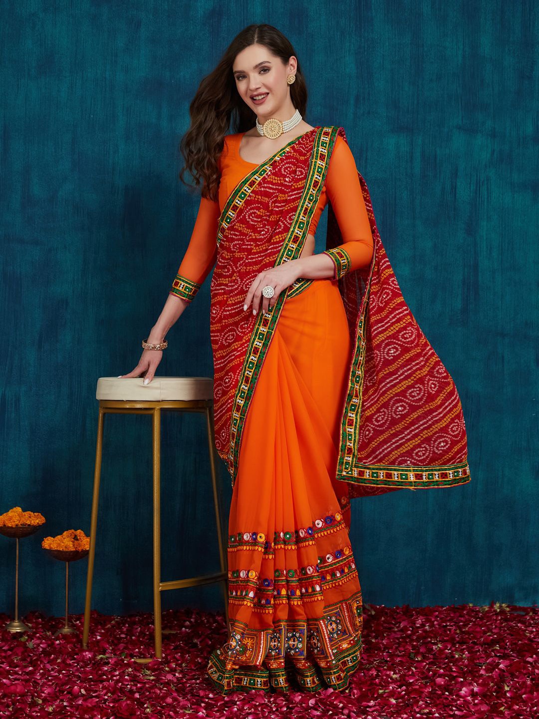 

KAVINDI Bandhani Embroidered Half and Half Bandhani Saree, Orange