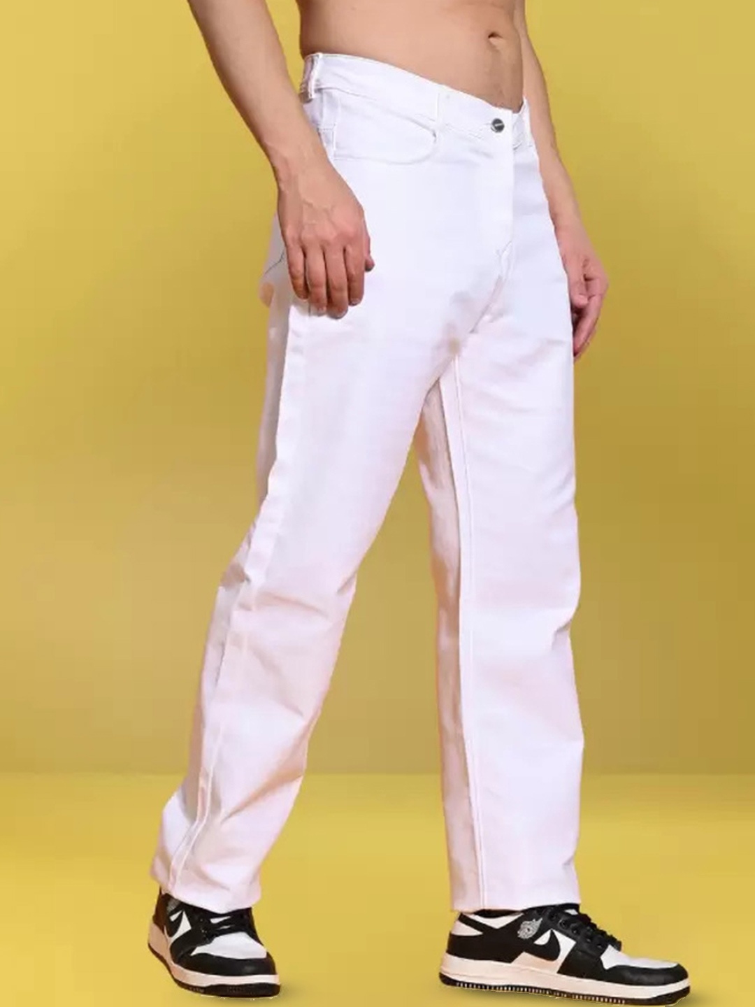 

COMFITS Men Classic Mid-Rise Clean Look Stretchable Jeans, White