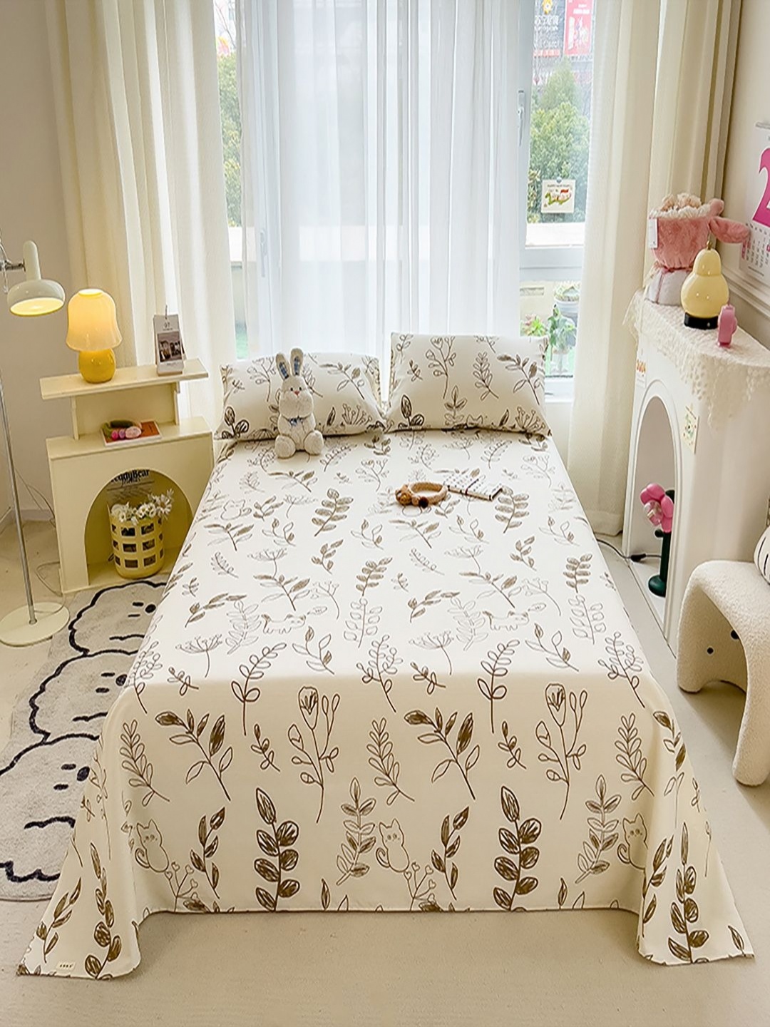 

JC HOME White & Beige Floral Printed 140 TC King Bedsheet Set 2.00 m x 2.45 m