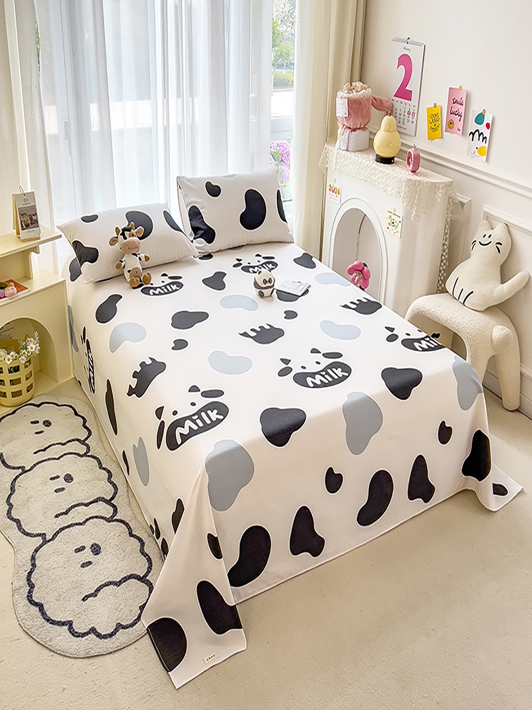

JC HOME White & Black Cartoon Characters 140 TC Single Bedsheet with 1 Pillow Covers